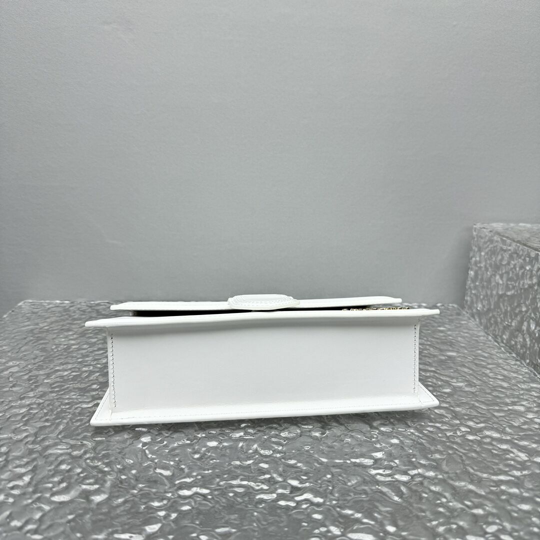 e6677e8e528c75ab225bd5b5d59aea35_1773827119_2913.jpg
