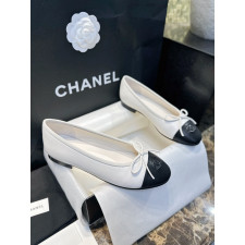 [팬더샵] 샤넬 CC로고 레더 배색 리본 발레니나 슈즈 3컬러 Chanel