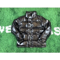 [잔디집2] MONCLER 유광택 패딩 블랙