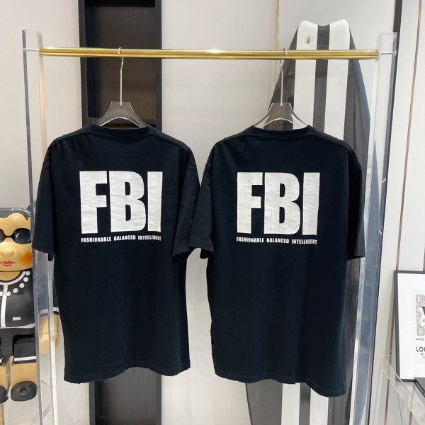 V공장 발렌시아가 흰색 FBI 패턴 반팔티