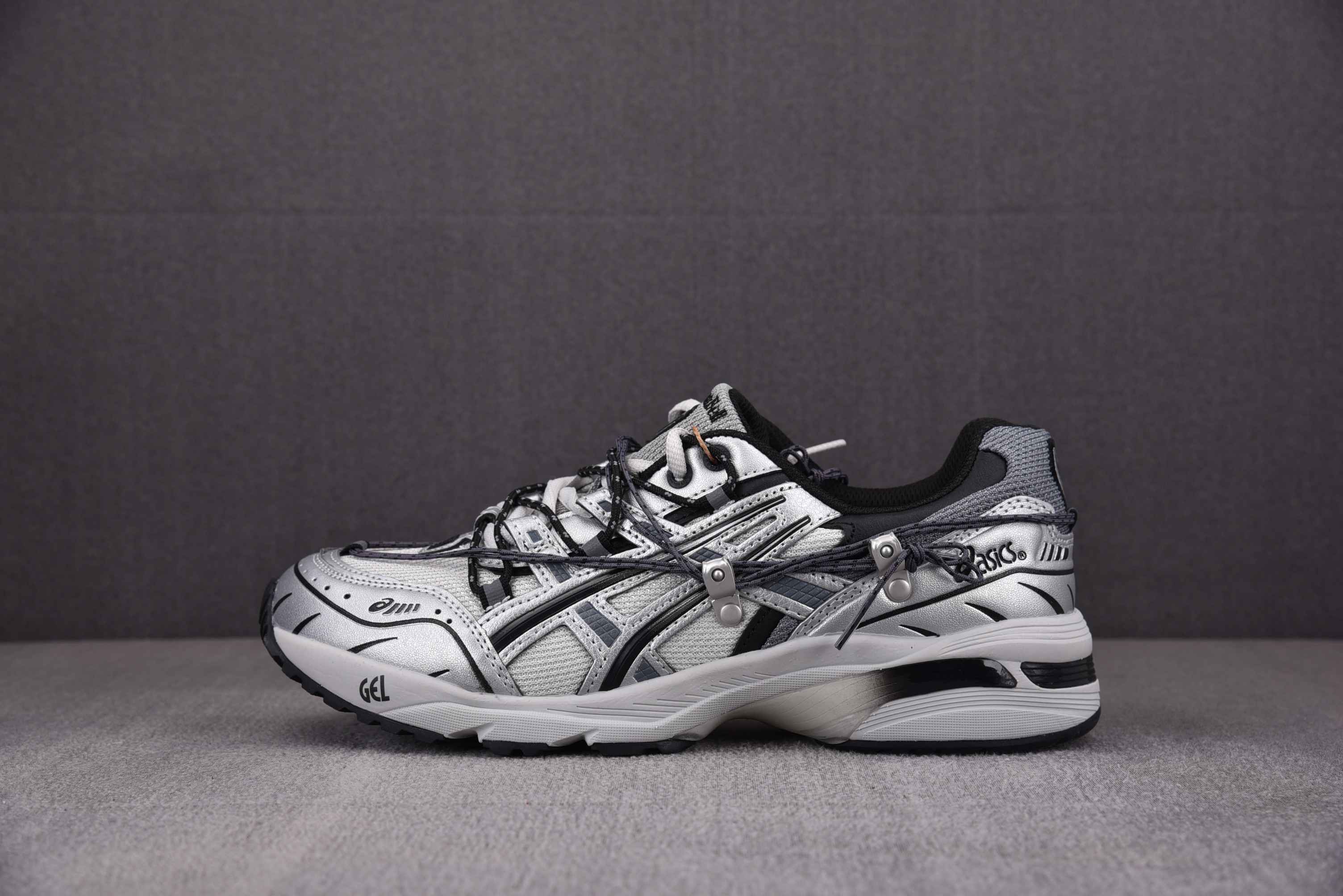 [순원] 앤더슨벨x아식스 젤 1090 그레이 실버 Andersson Bell x Asics Gel-1090 grey silver Asics