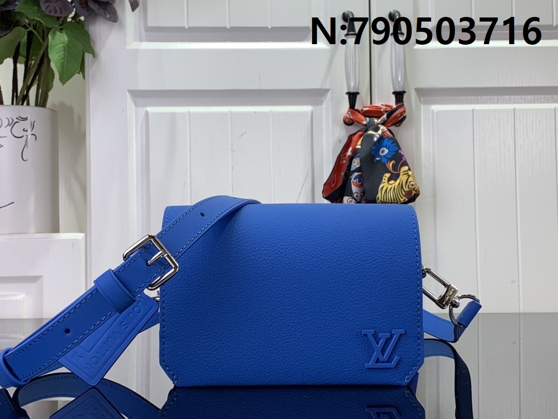 [88factory] 루이비통 에어로그램 메신저백 블루 17.3*12*7cm M82085 LOUIS VUITTON