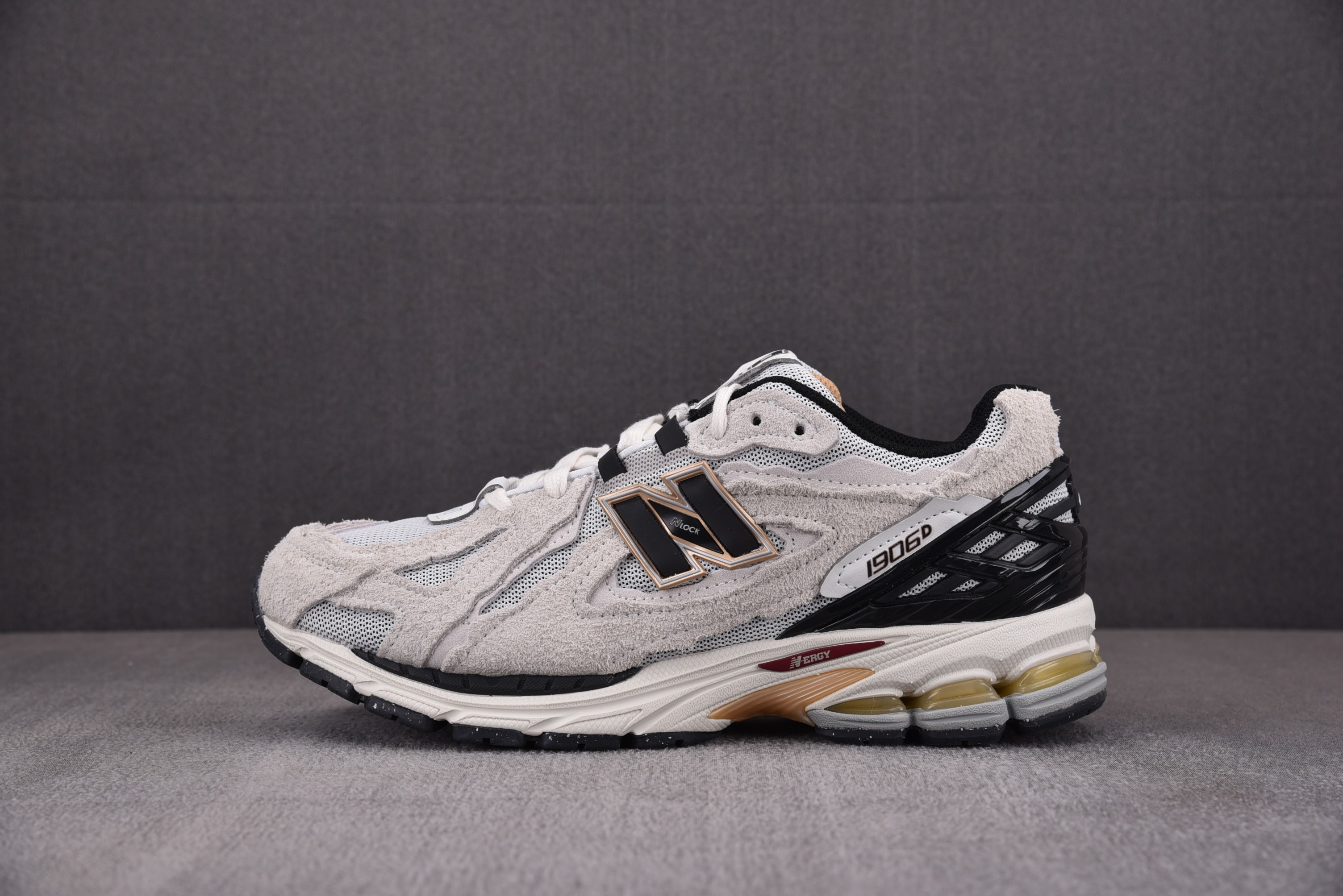 【M】New Balance NB 1906R 白鲸白 M1906DC