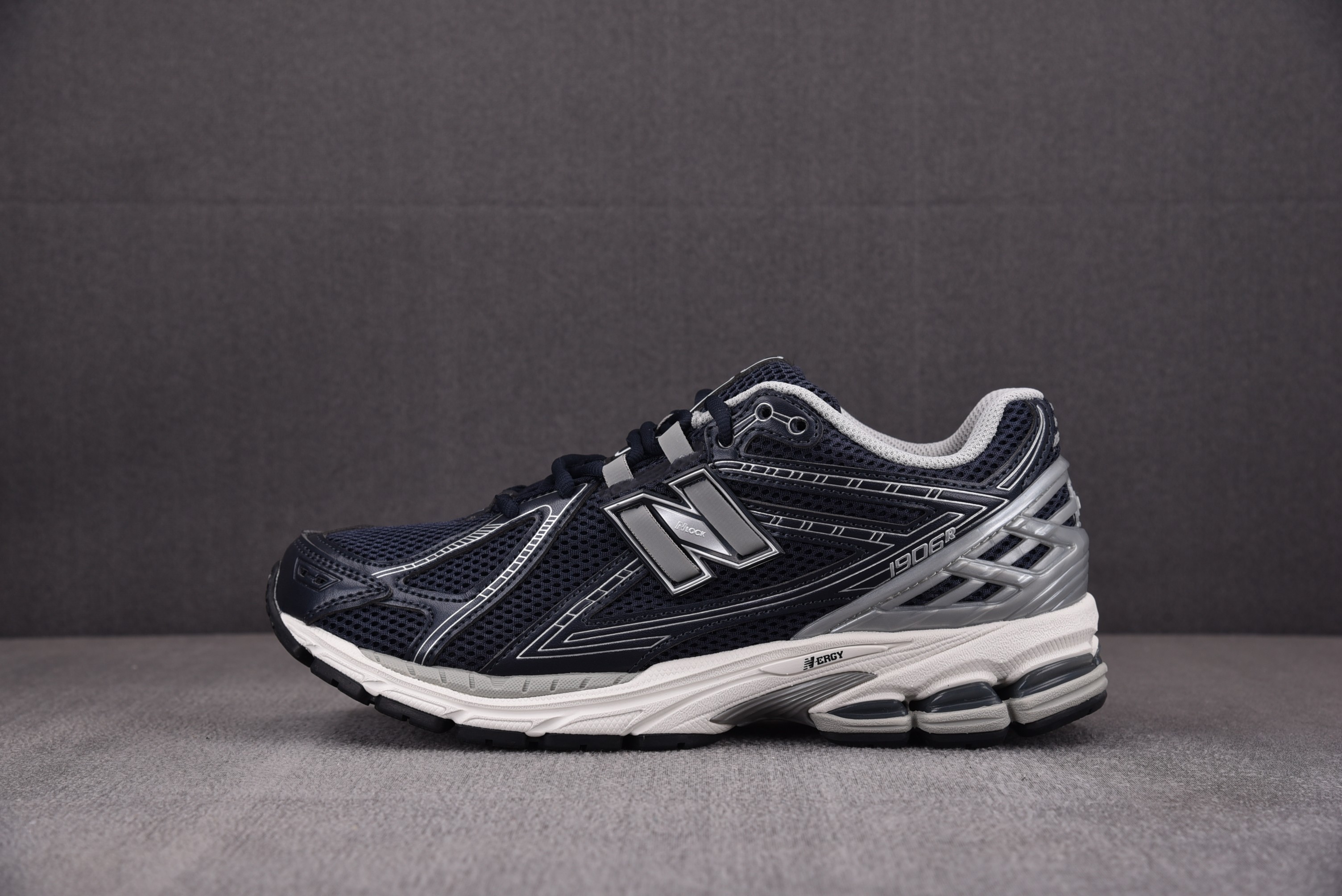 【M】New Balance NB 1906R 藏青 M1906RCA