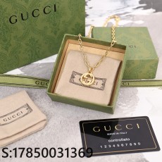 AGG 구찌 GG 인터로킹 펜던트 목걸이 골드 Gucci