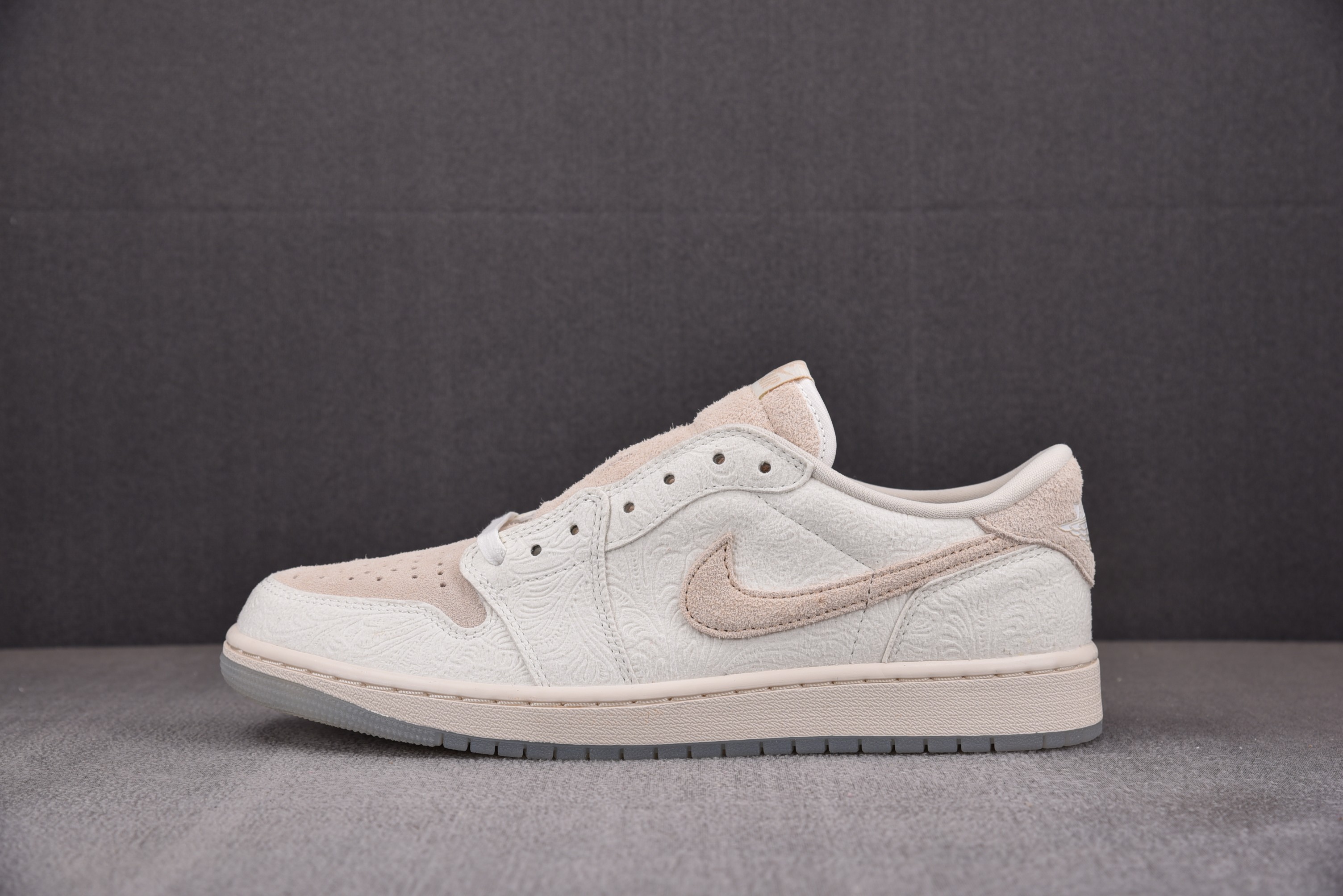 【DG】Chris Paul x Air Jordan 1 Low OG“Light Cream and Sail”克里斯·保罗 白色 FZ0455