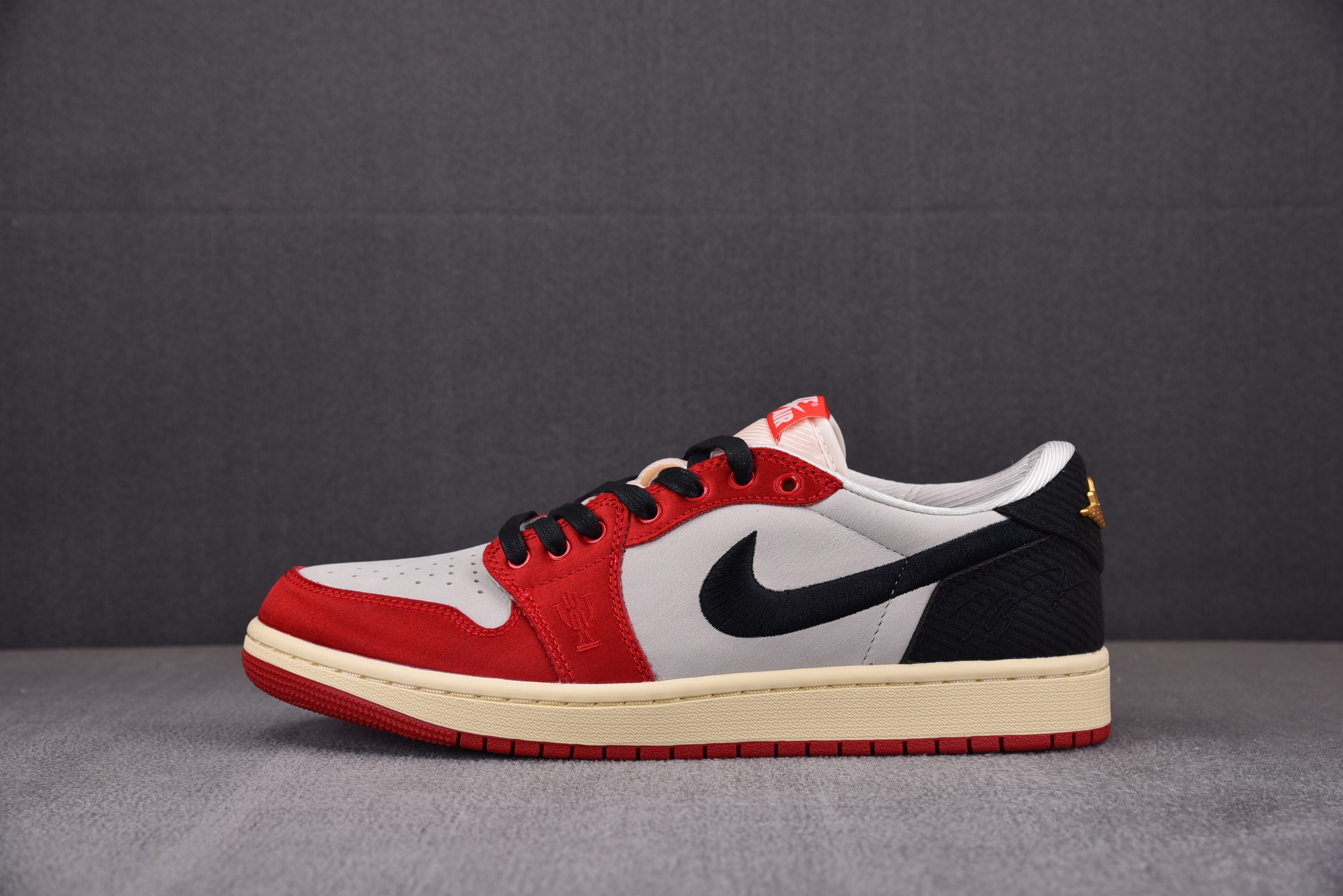 【CJ】Trophy Room x AJ 1 Low OG“Away”白黑红 FN0432-100