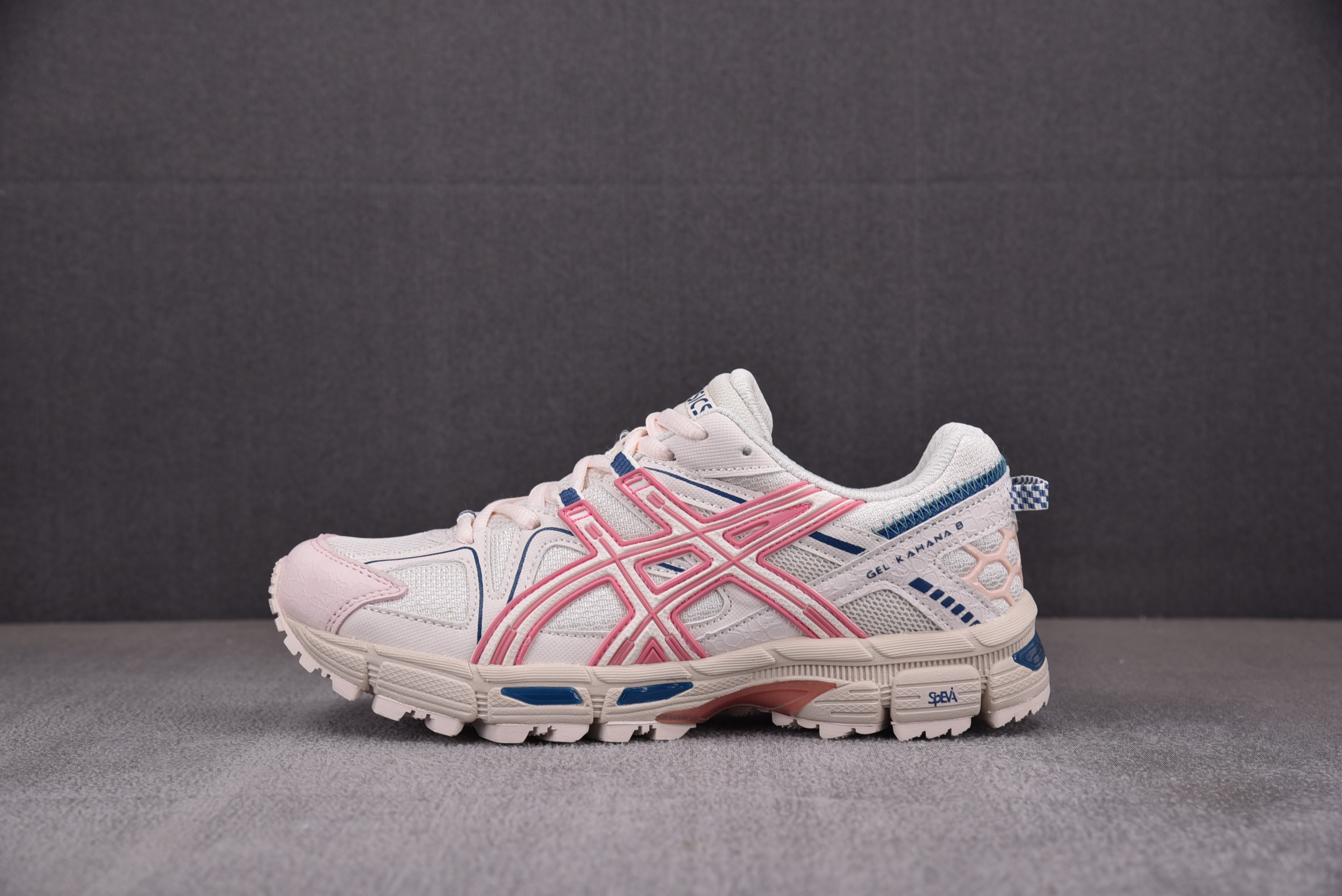 Asics Gel-Kahana 8 棕粉 1012A978-202