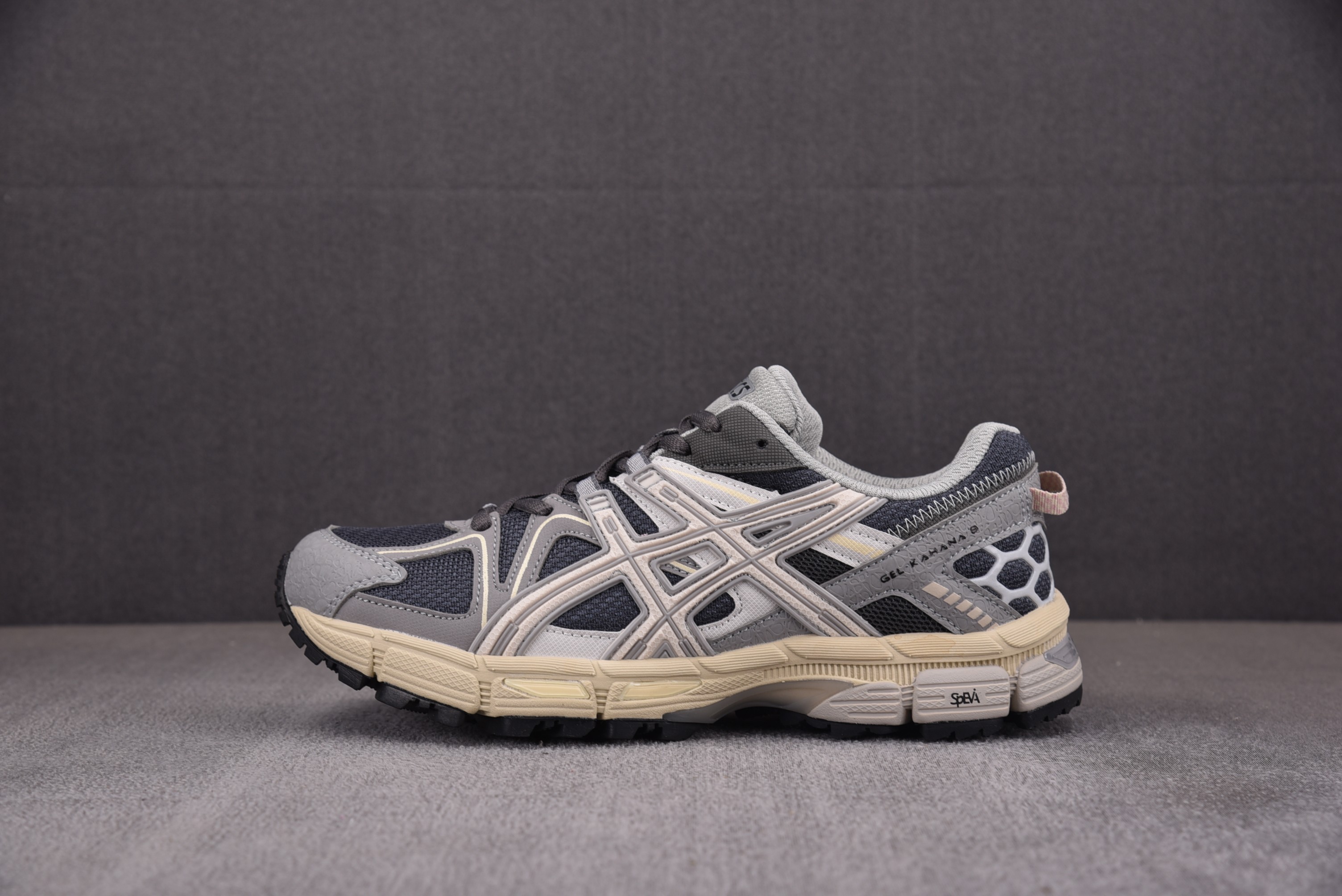 Asics Gel-Kahana 8 灰黑棕 1011B109-031