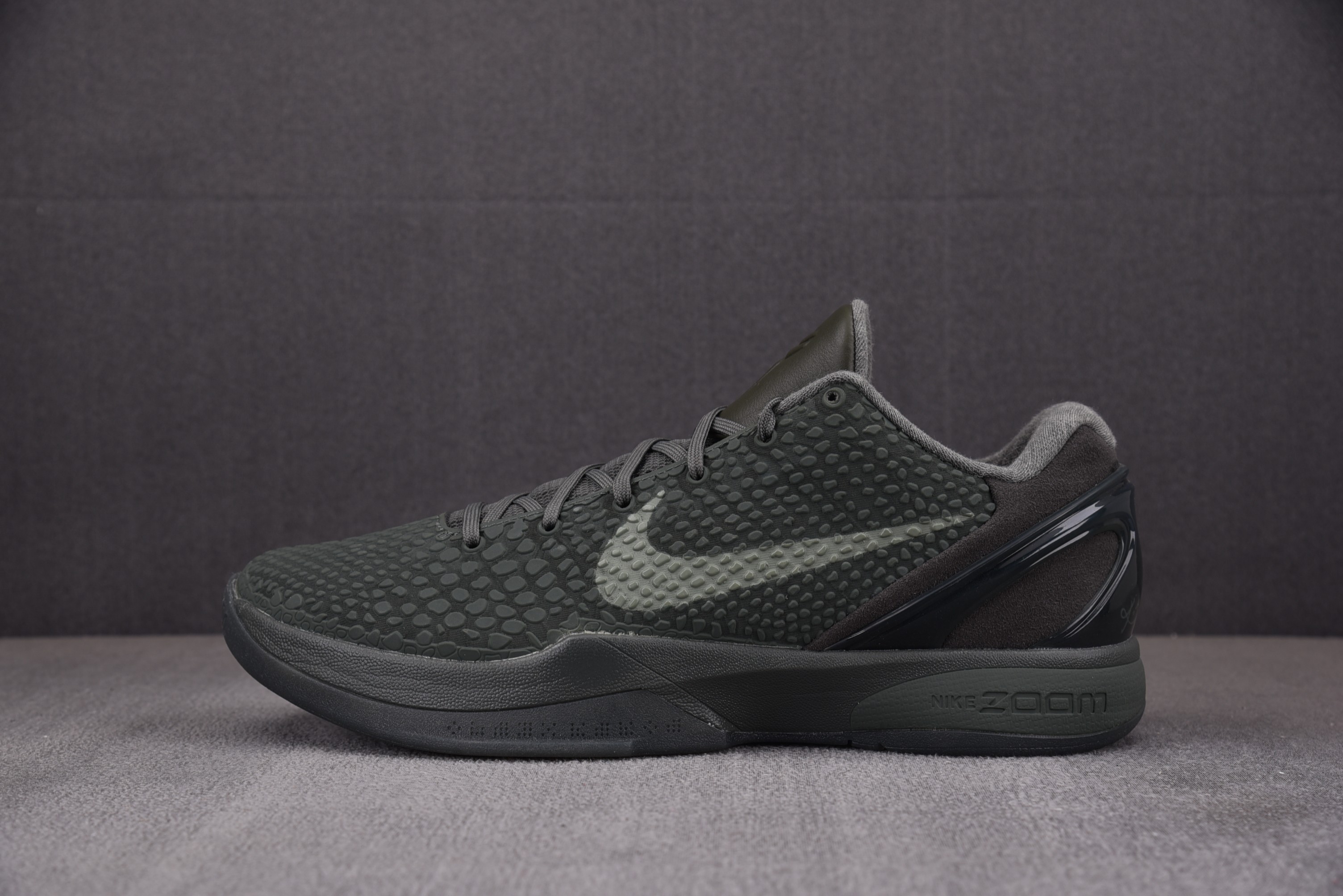 【H12】NK Zoom Kobe 6“Black Mamba Collection Fade to Black”黑曼巴 深灰 869457-007