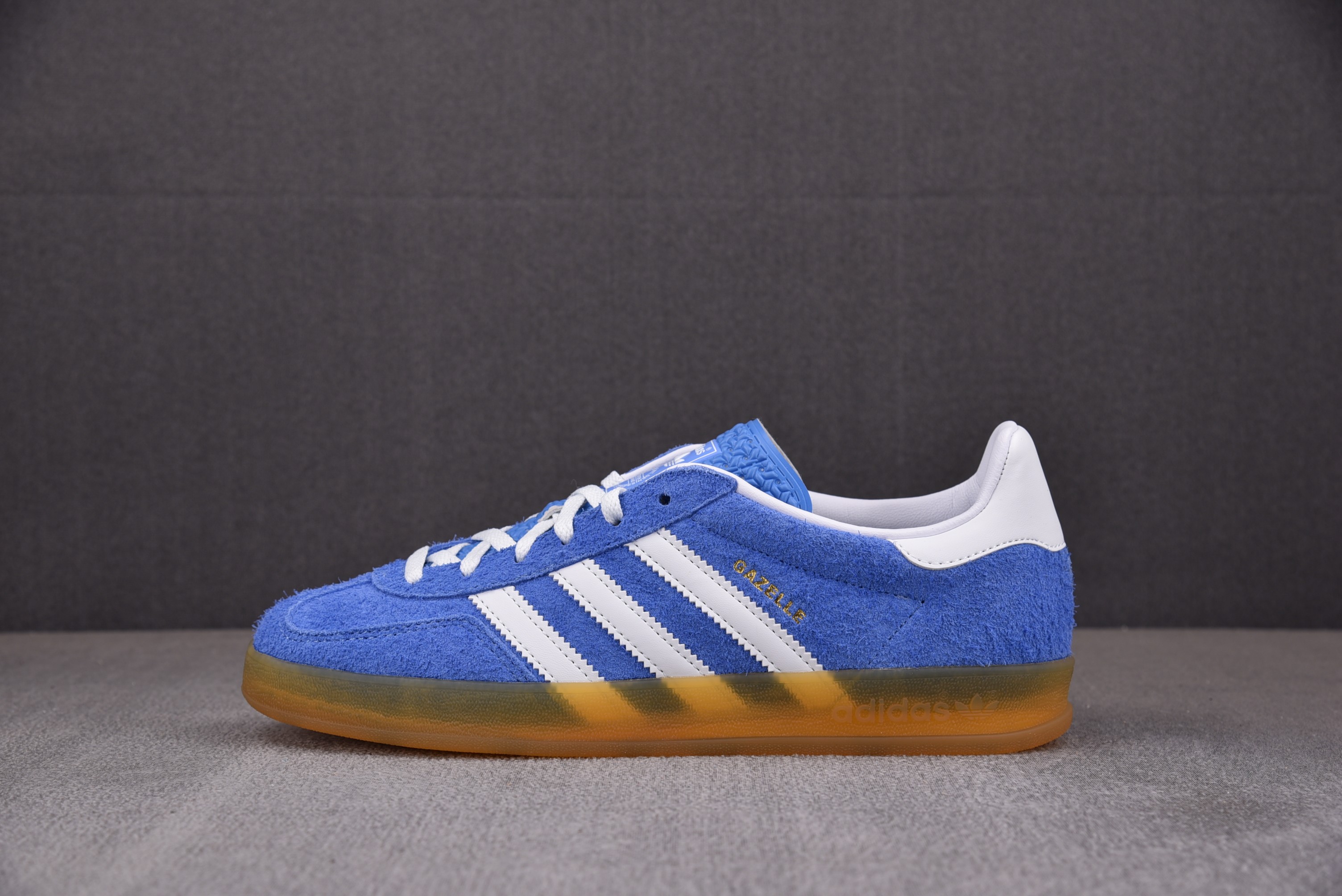 【M】AD Originals Gazelle Indoor 低帮板鞋 蓝白棕 HQ8717