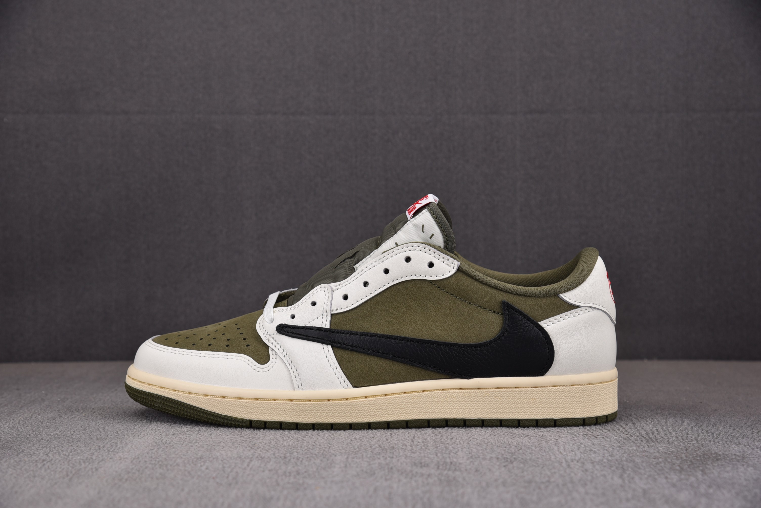 【PK】Travis Scott x Air Jordan 1 Low OG“Medium Olive”米绿 DM7866-200