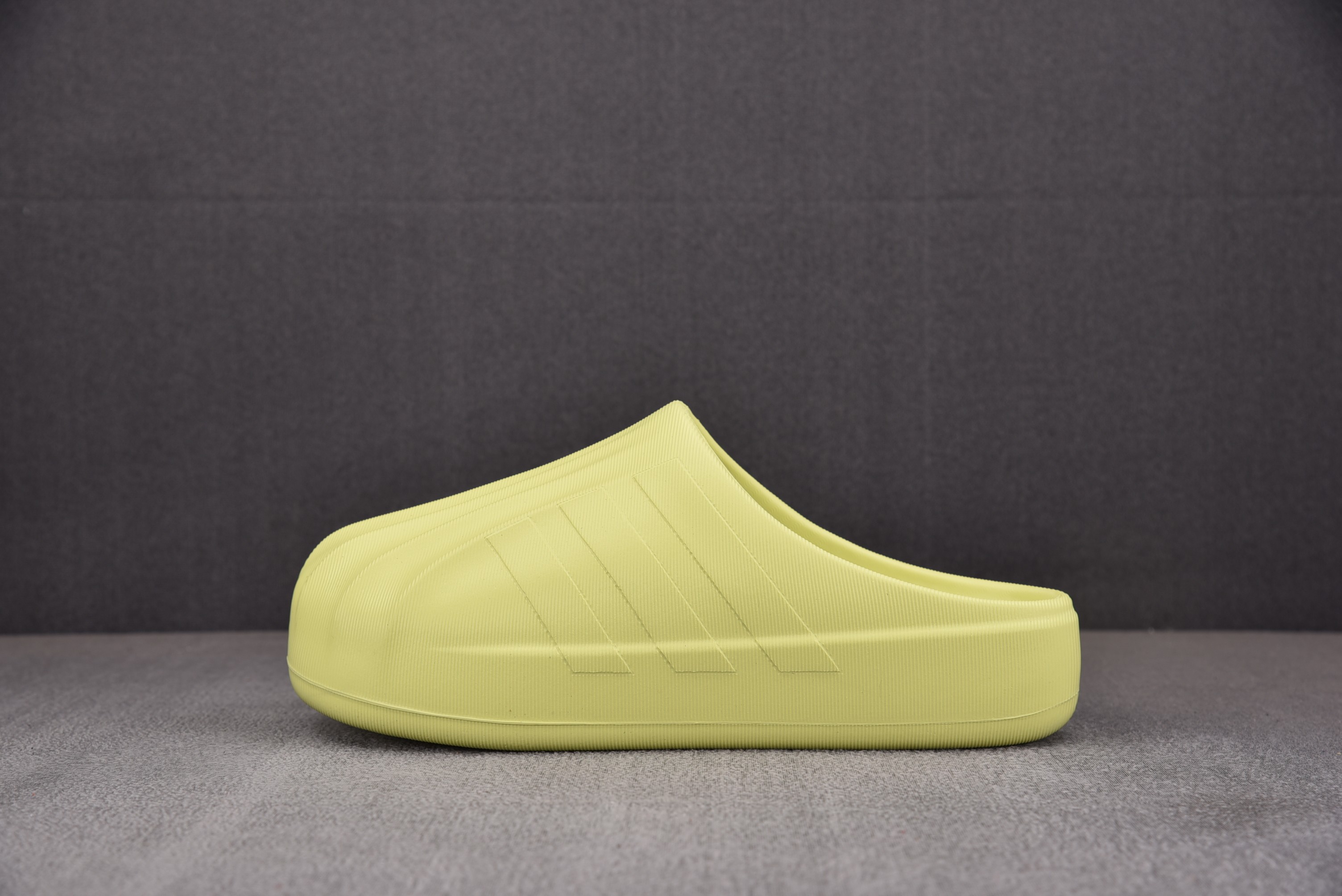 Adidas Originals AdiFOM Superstar EVA包头拖鞋 荧光绿 IE0759