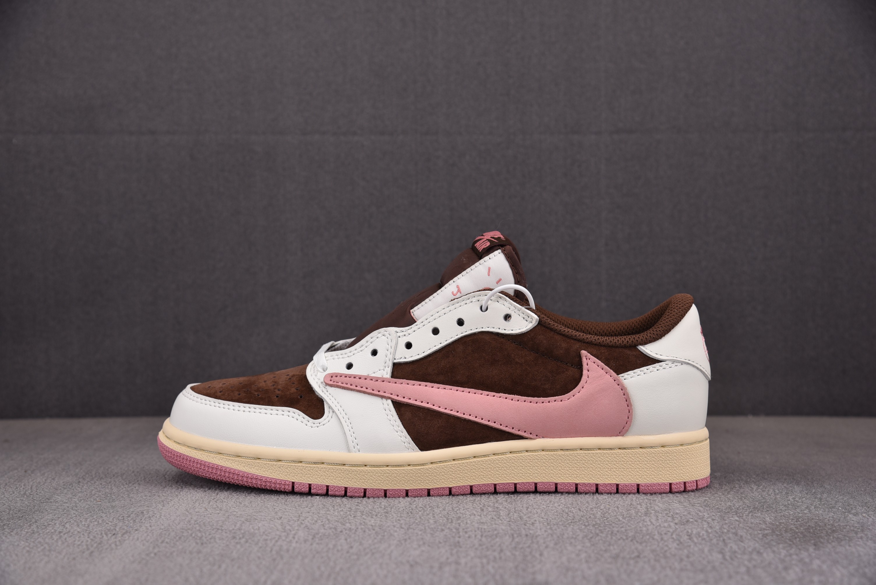 【纯原】Travis Scott x AJ 1 Low OG SP 褐粉 DZ4137-206