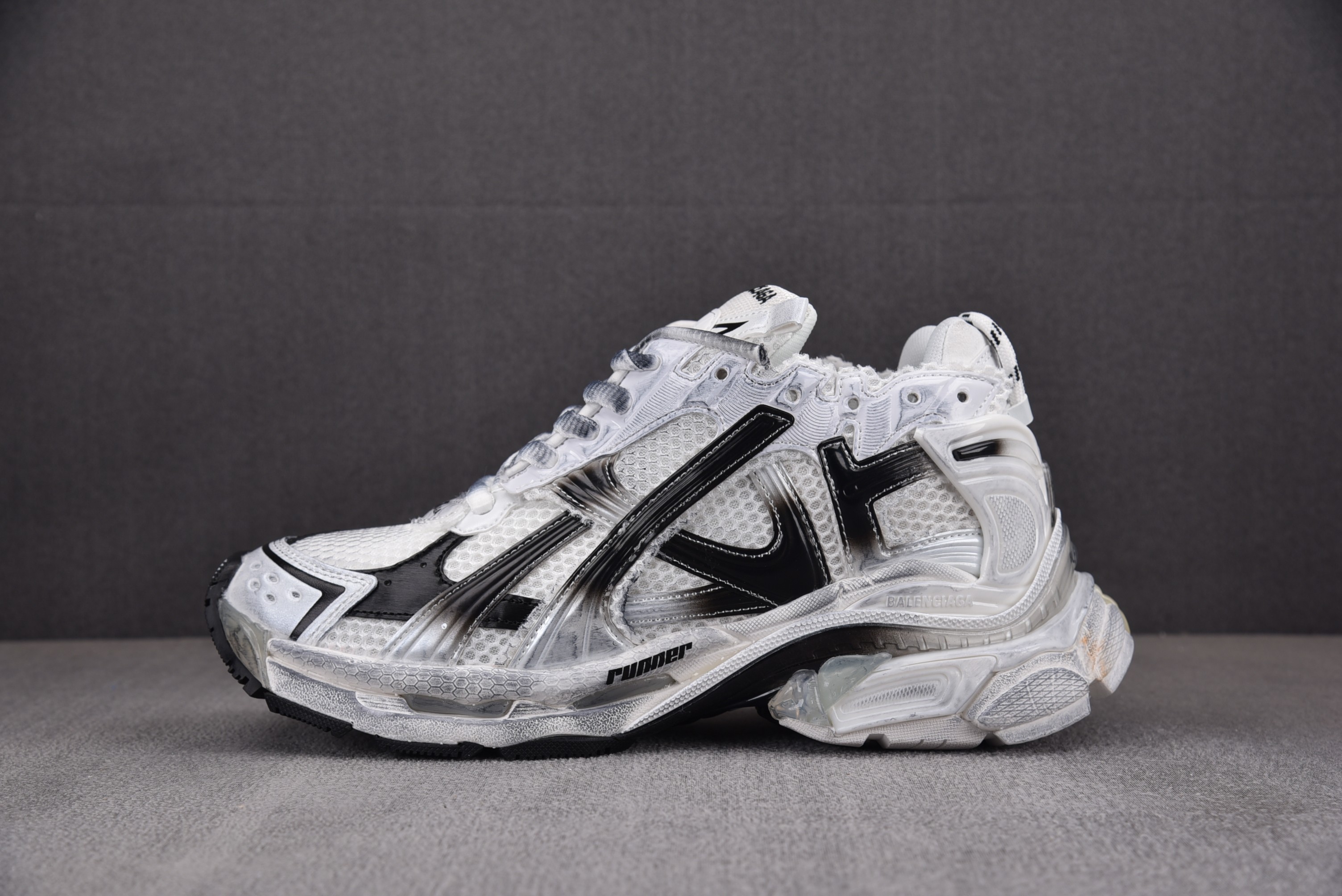 【VG】Balenciaga Runner 白黑