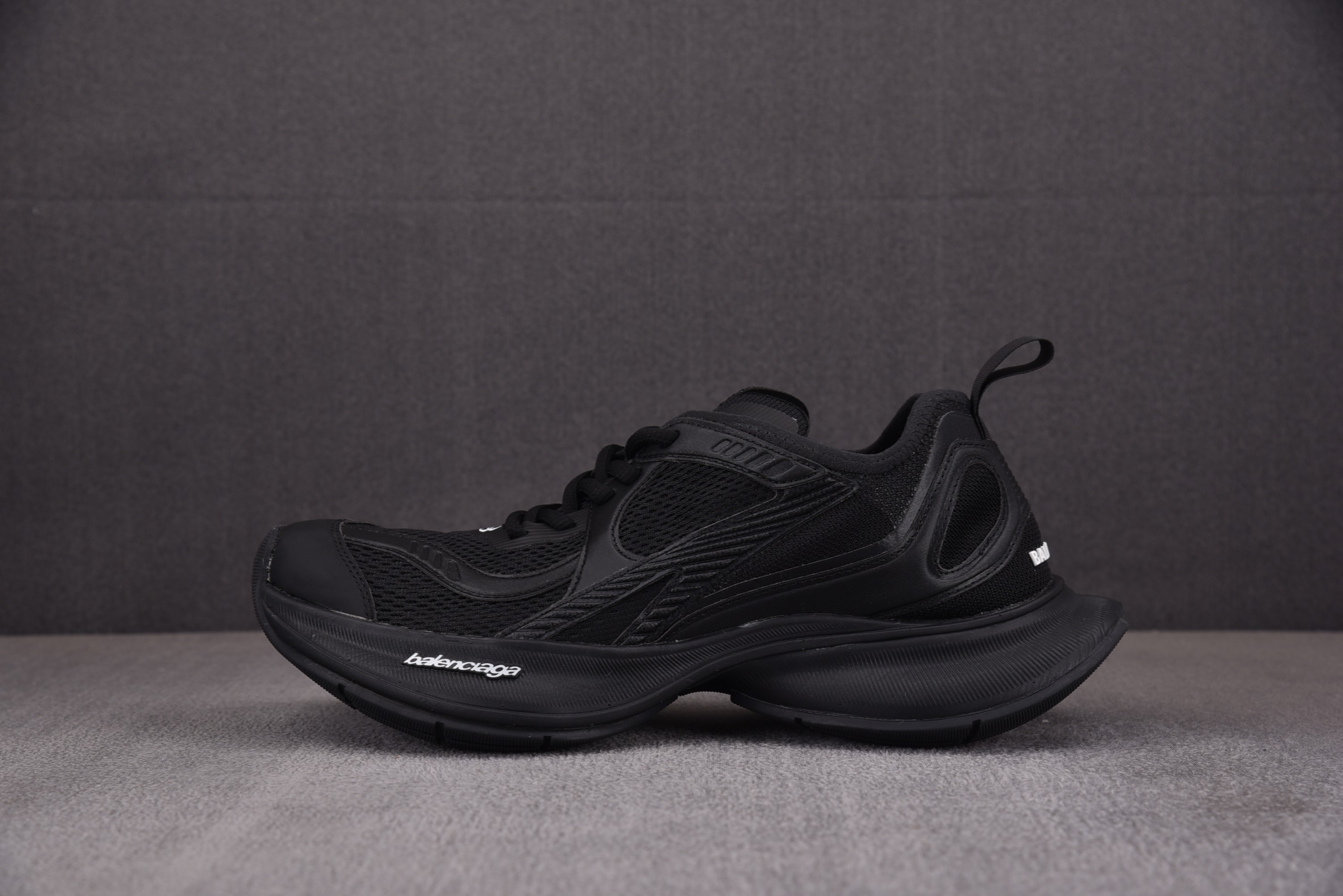 【I8】Balenciaga CIRCUIT 全黑