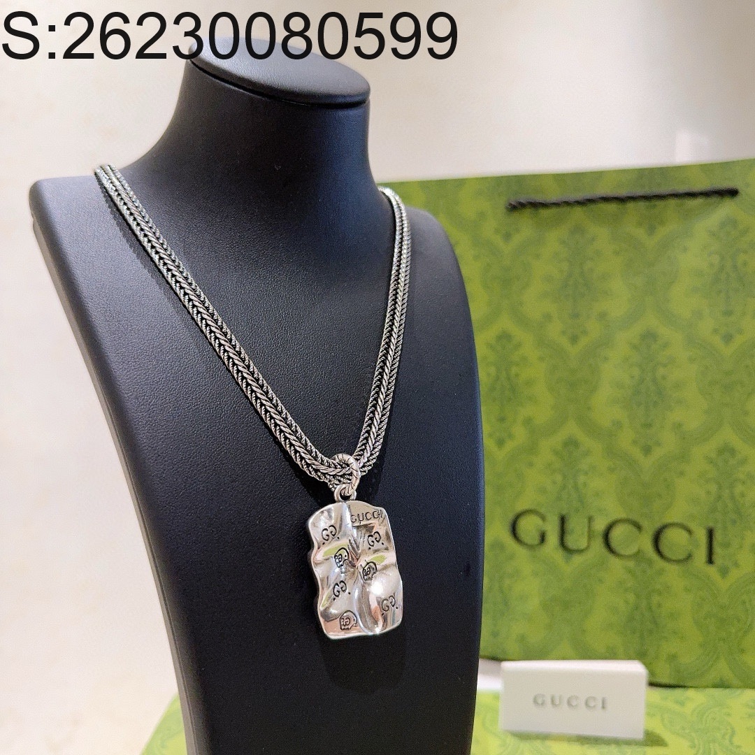 AGG 구찌 24SS GG 각인 펜던트 목걸이 Gucci