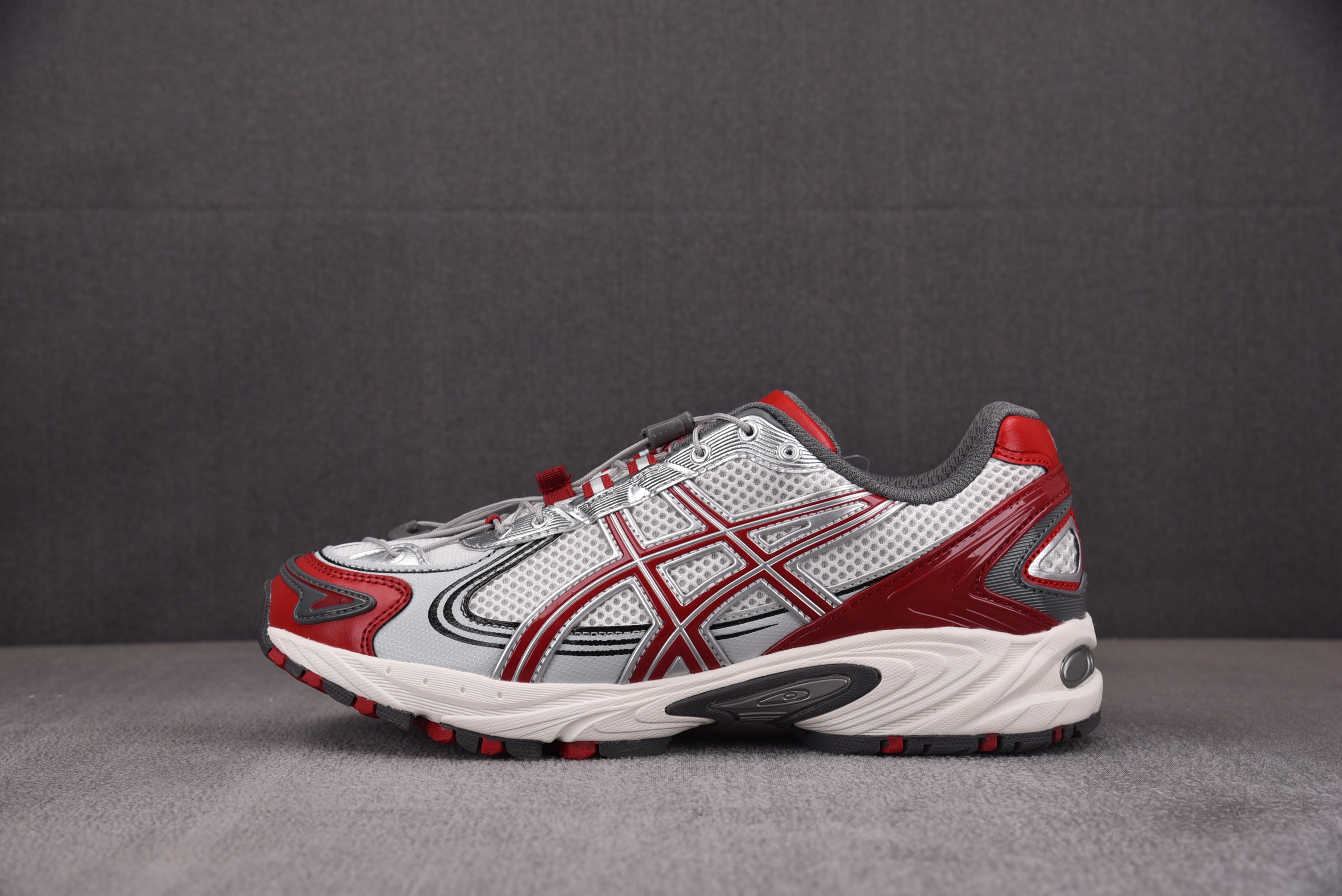 【LW】ASICS Gel-Kahana TR V4 灰红 1203A585-100