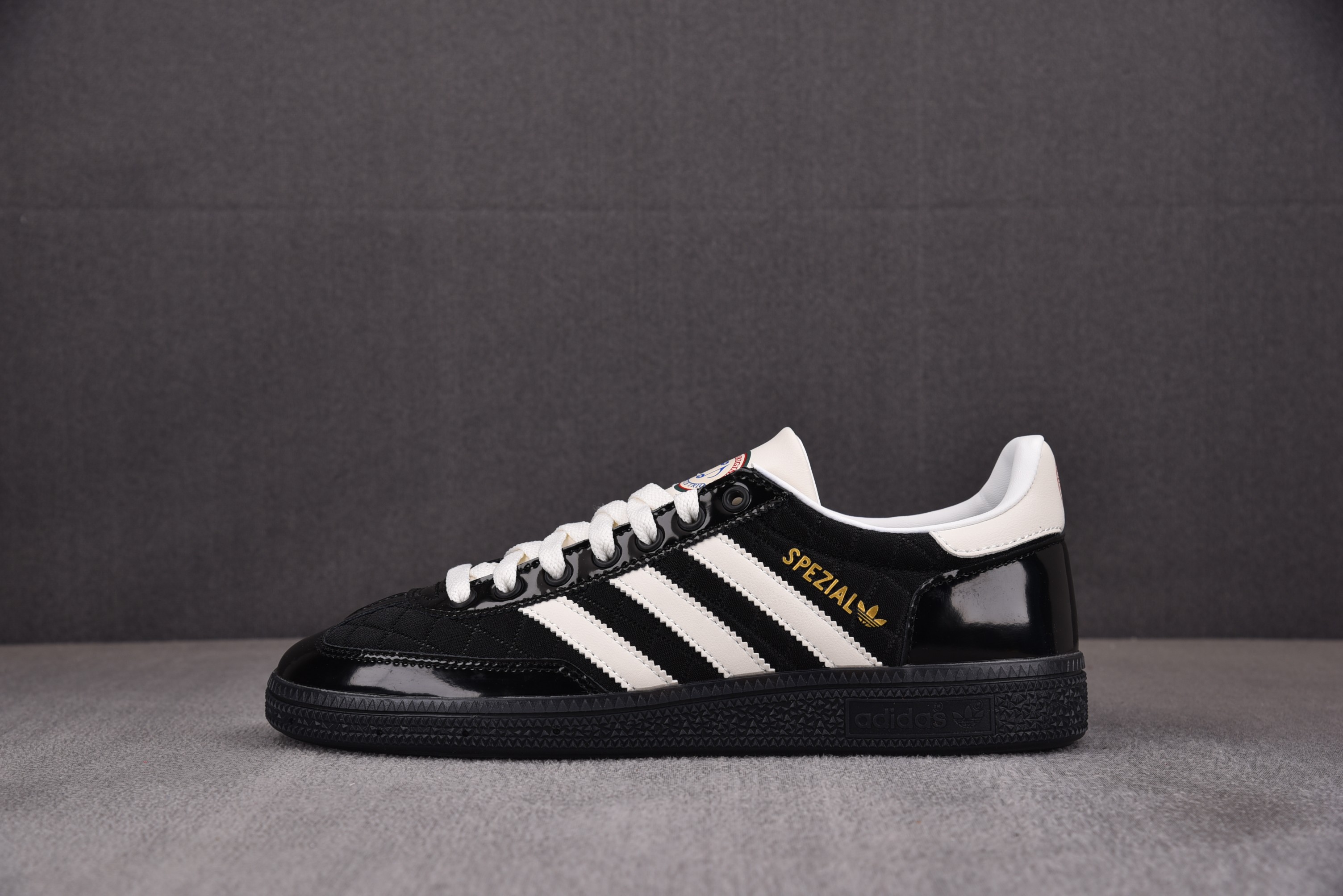 【纯原】Ad Handball Spezial Core Black White 黑白 JP5669