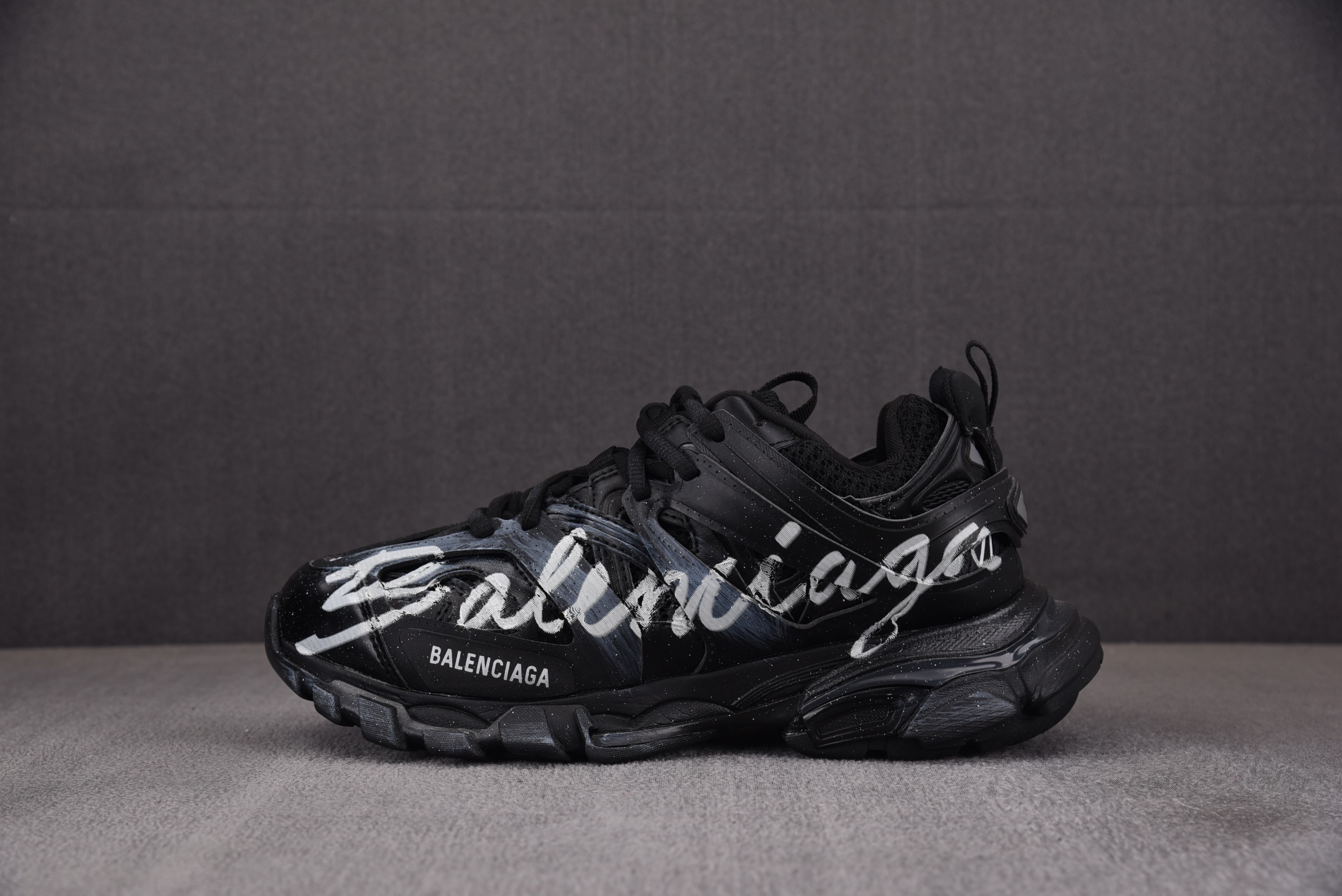 【OK】Balenciaga Track MULTICL 黑色涂鸦