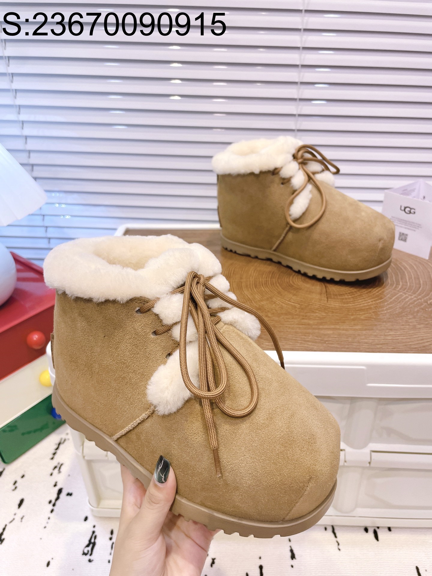 [152] UGG 24SS Pumped 레이스 업 스웨이드 앵크 부츠 브라운