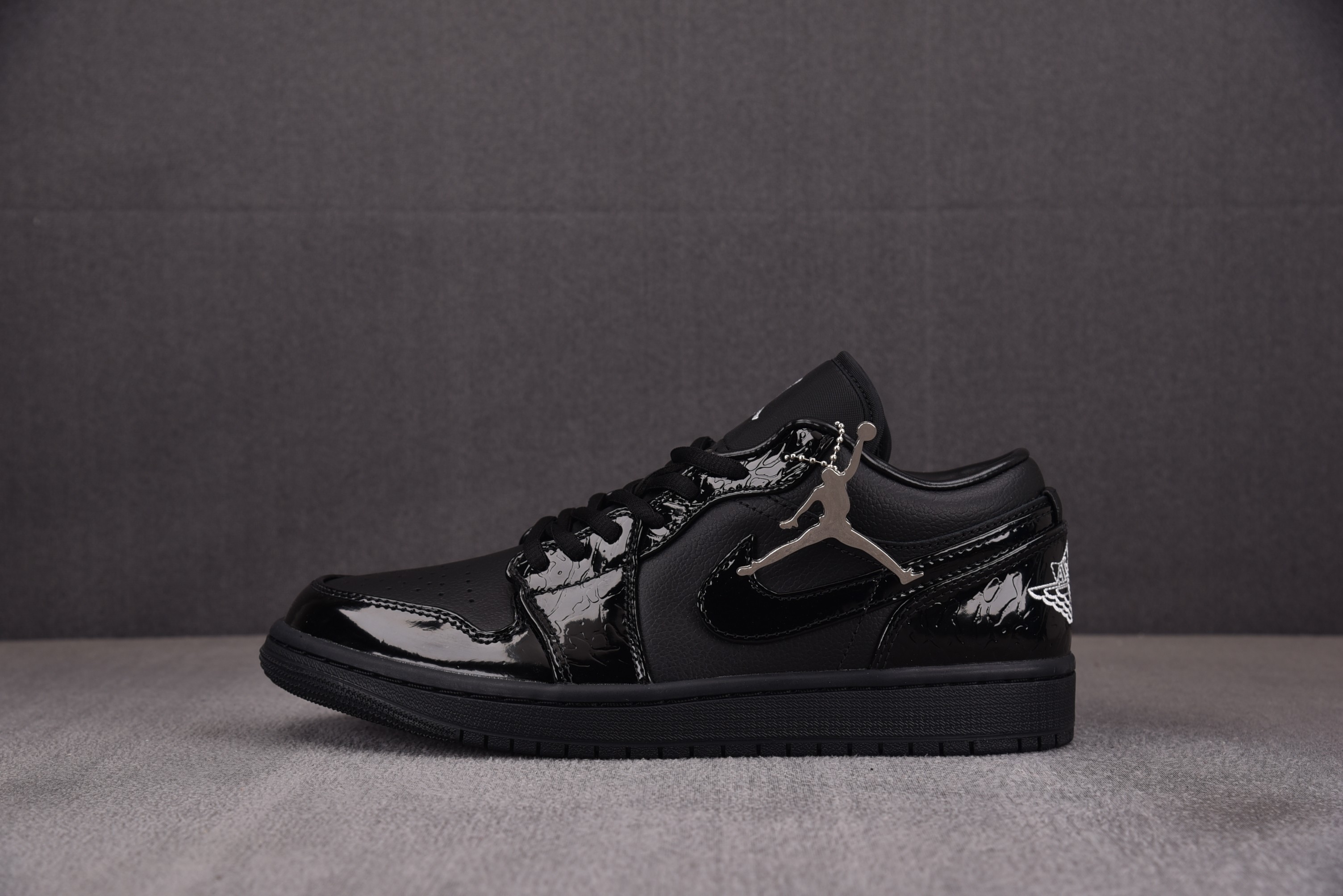 【CJ】WMNS Air Jordan 1 Low SE Patent Elephant Black 漆皮黑 HJ7743-010