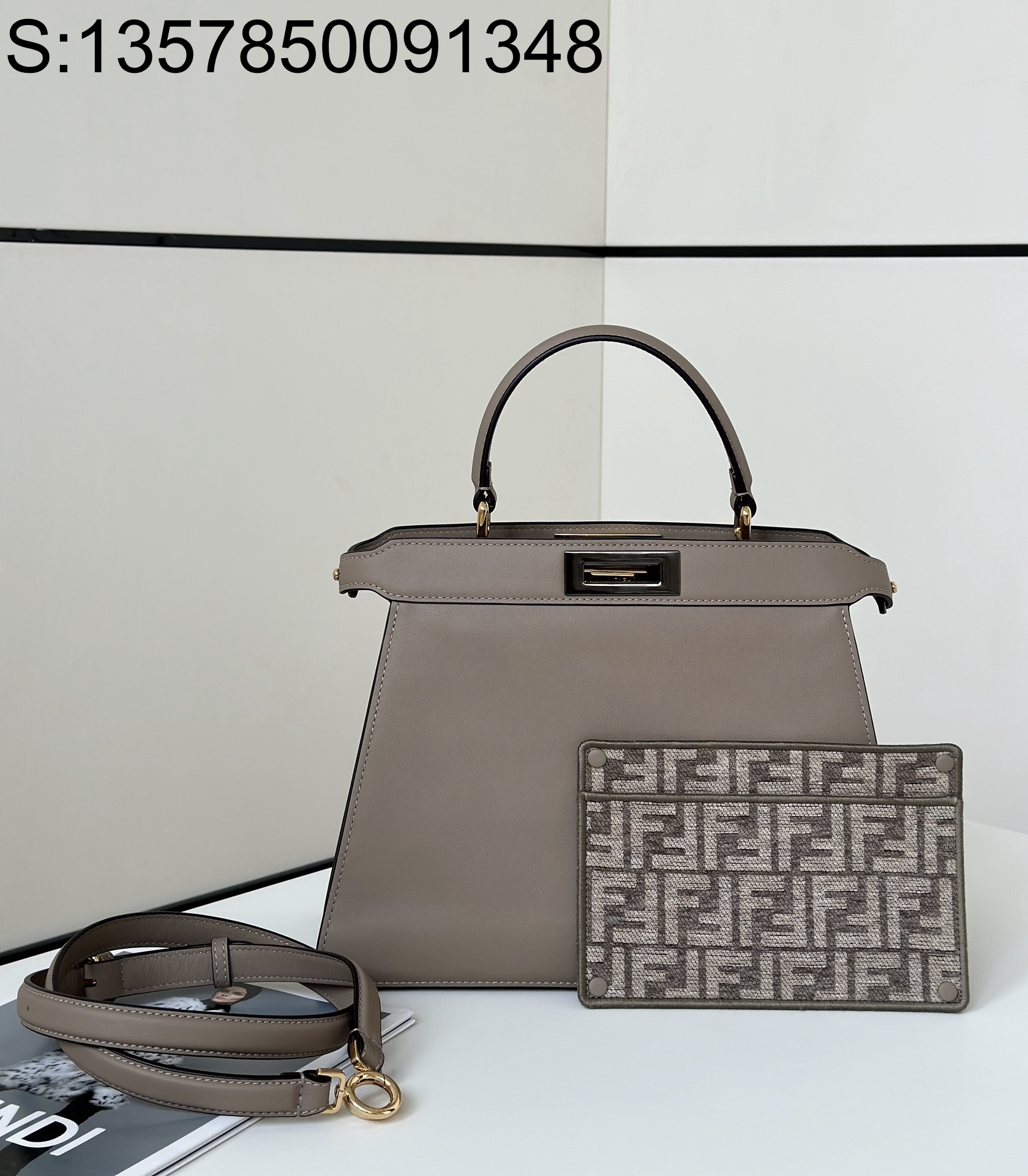 [니콜] 펜디 피카부 I See U 쁘띠 핸들백 스톤 33*13.5*25cm Fendi