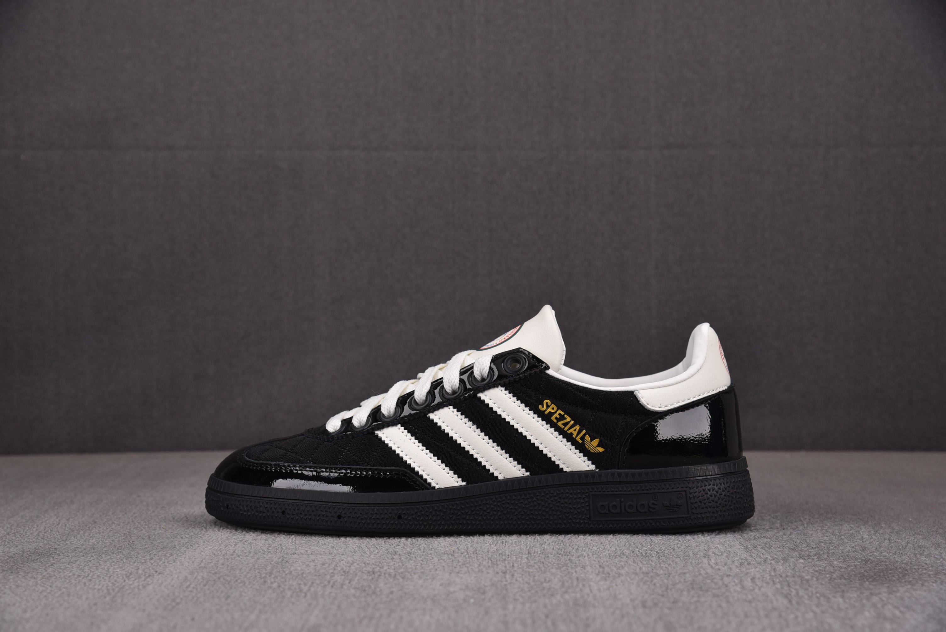 【TOP】Ad Handball Spezial Core Black White 黑白 JP5669