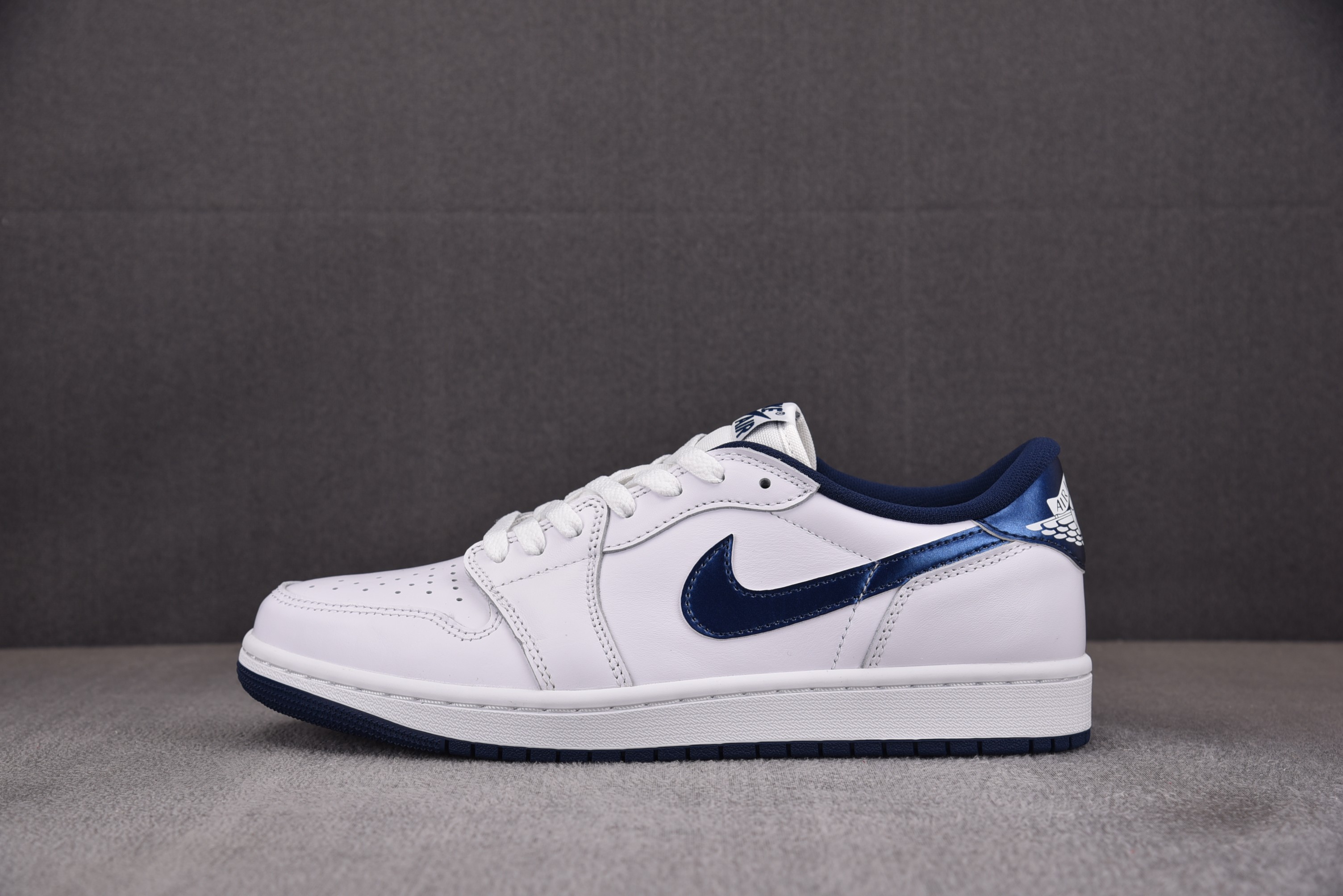 【CJ】Air Jordan 1 Retro Low '85 Metallic Blue 金属蓝白 FB9933-141