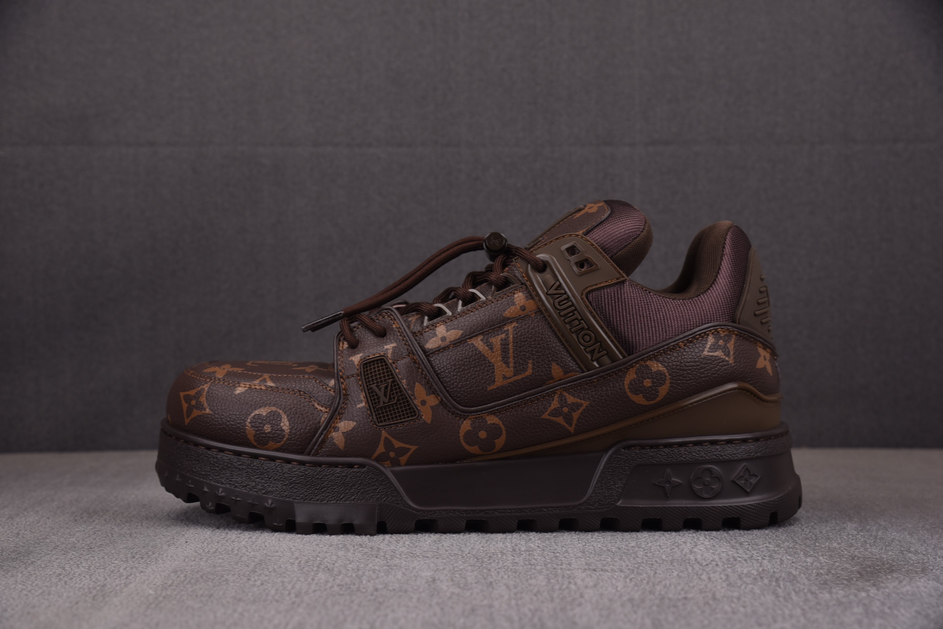 【BQ】LOUIS VUITTON Trainer Maxxi 路易威登 小胖丁 棕褐色