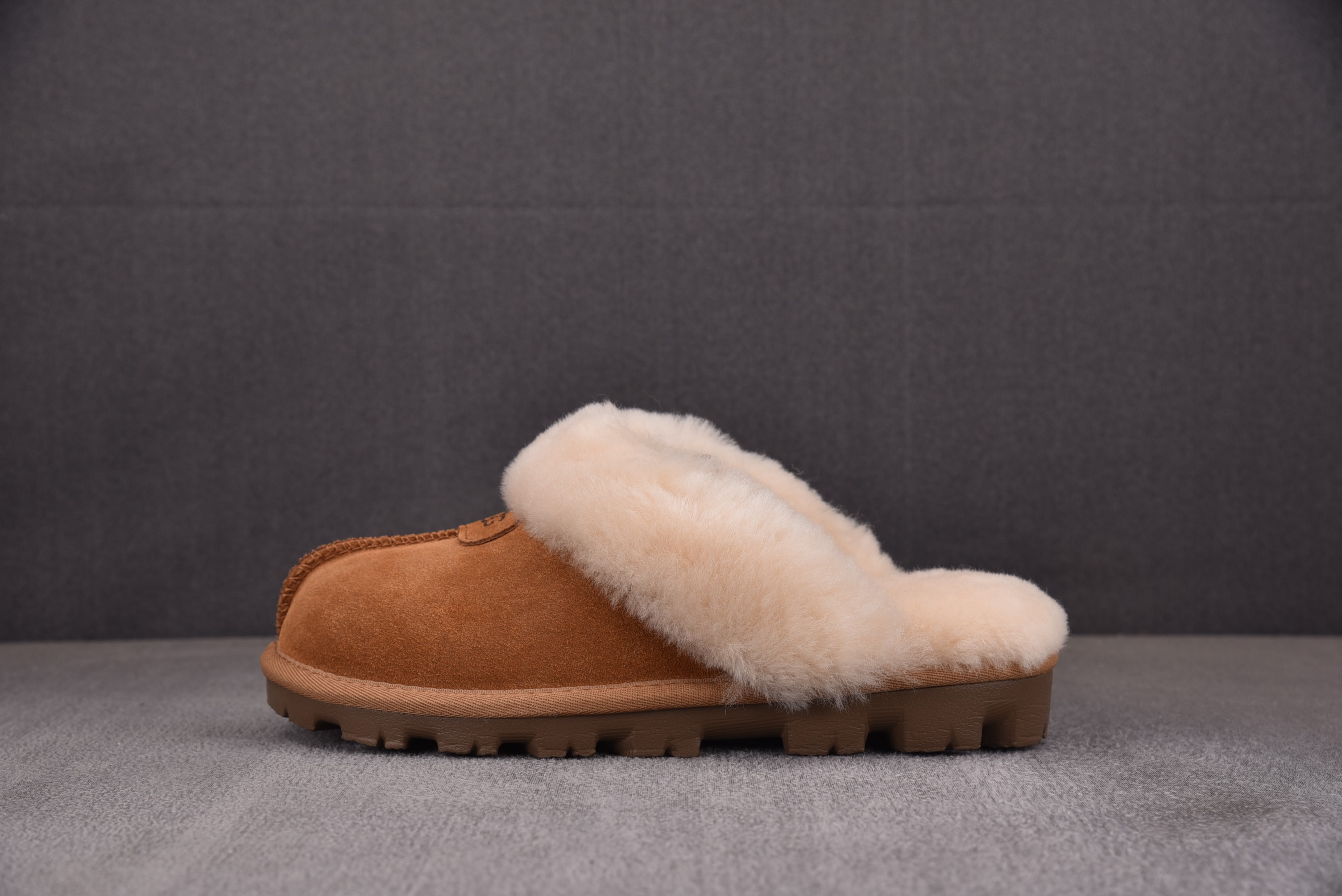 UGG Coquette Slipper 栗色