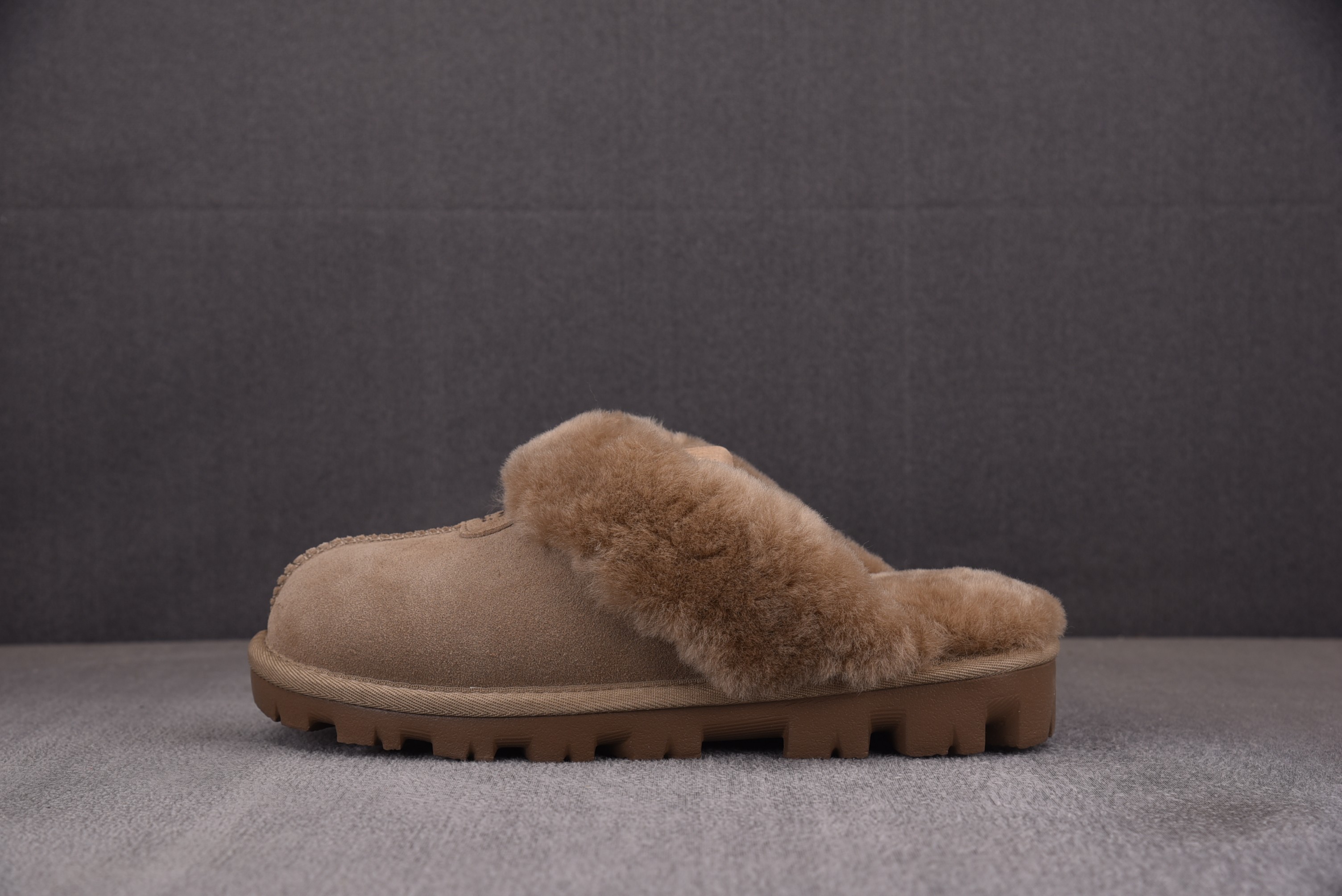 UGG Coquette Slipper 棕色