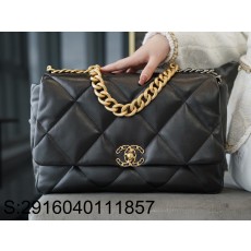 [JD] 샤넬 램스킨 금장 19백 라지 36cm 블랙 CHANEL