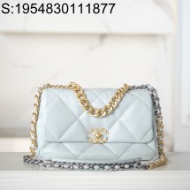 [JD] 샤넬 램스킨 금장 19백 미듐 30cm 연하늘색 CHANEL