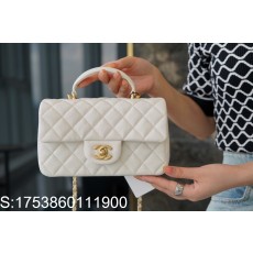 [JD] 샤넬 21SS 클래식 CF 금장 핸들 플랩백 화이트 20*13*9cm CHANEL