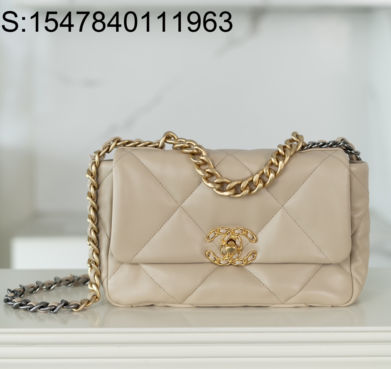 [JD] 샤넬 램스킨 금장 19백 스몰 26cm 라이트 베이지 CHANEL