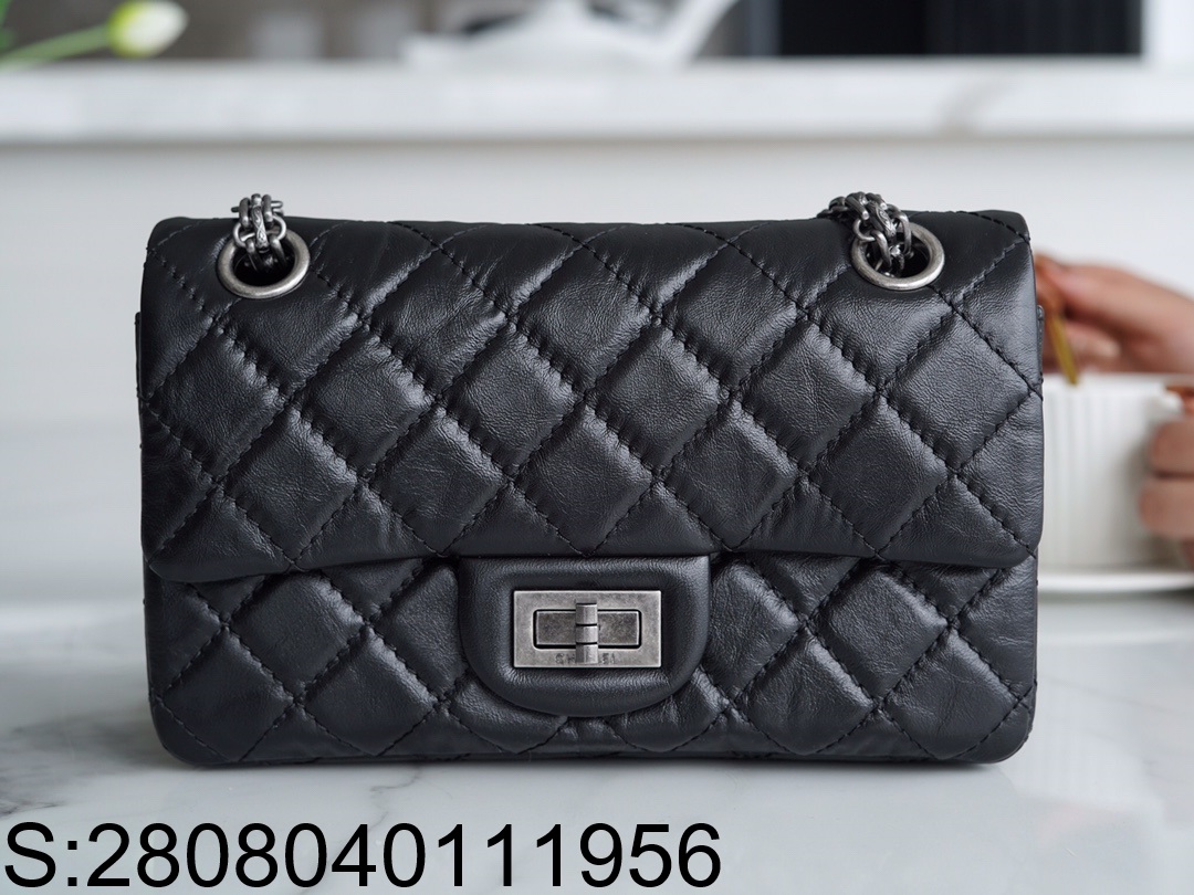 [JD] 샤넬 2.55 빈티지 은장 플랩 숄더백 미니 15.5*20*6cm 블랙 CHANEL