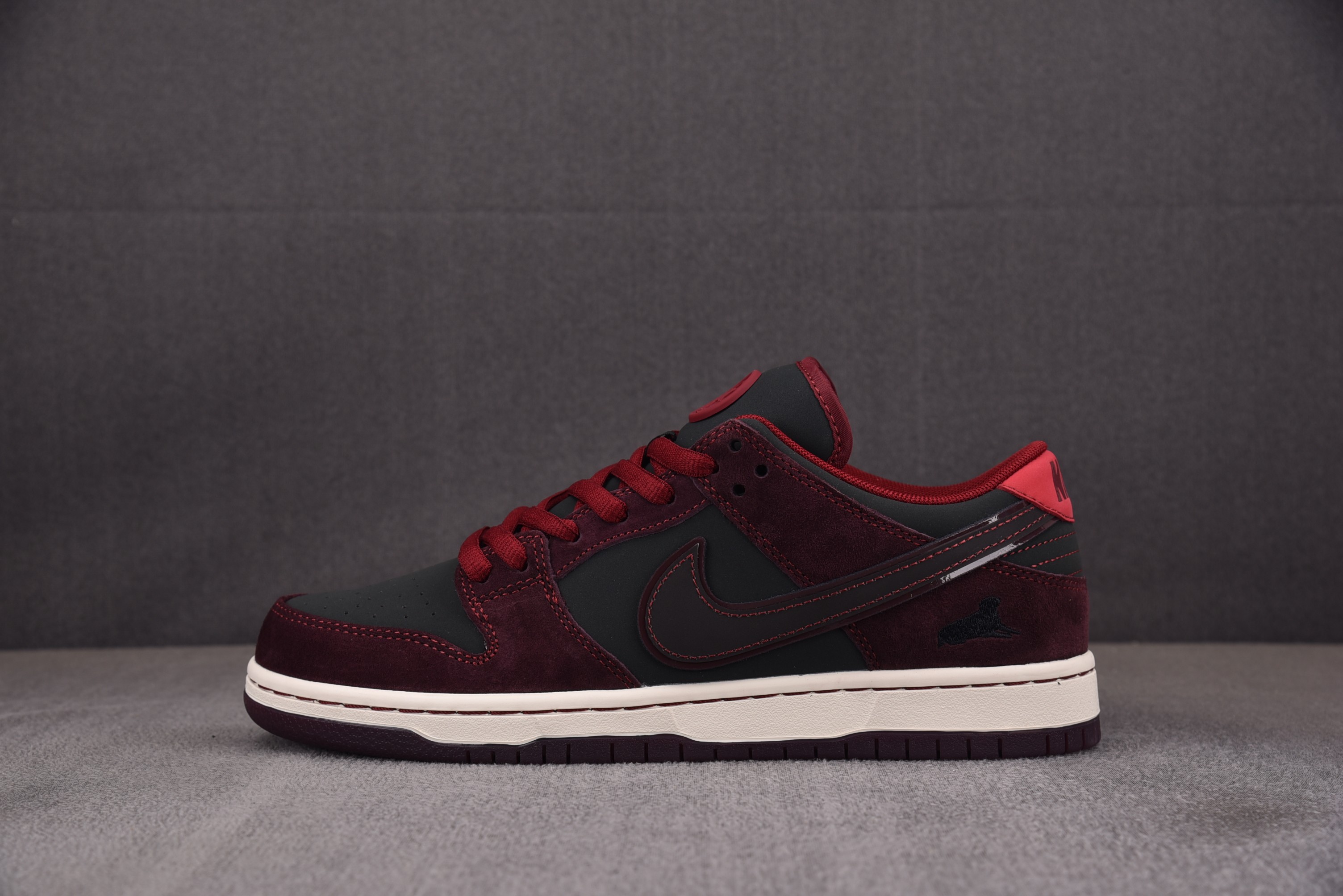 【S2】RIOT Skateshop x NK SB Dunk Low 波尔多 红棕 FZ1289-200 나이키