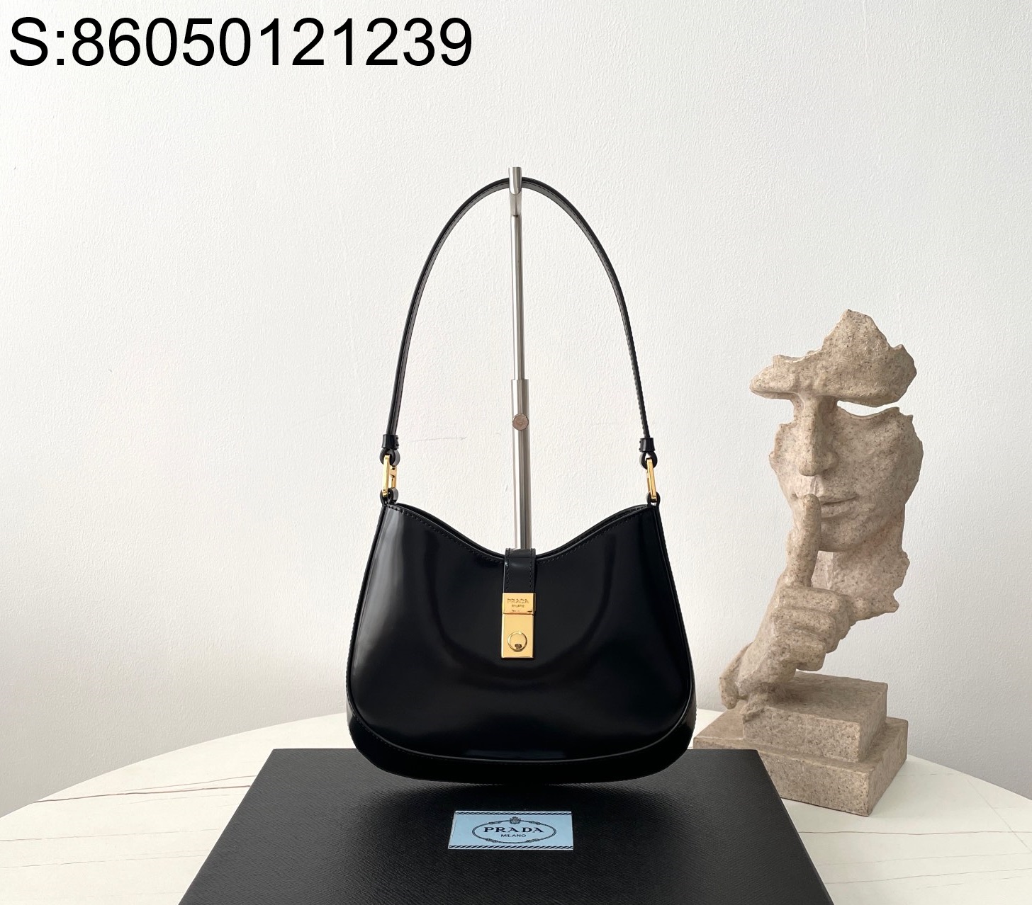 black frame 공장 프라다 클라스프 클로저가 클레오 가죽 숄더백 1BC169 22*18.5*4.5cm 블랙 