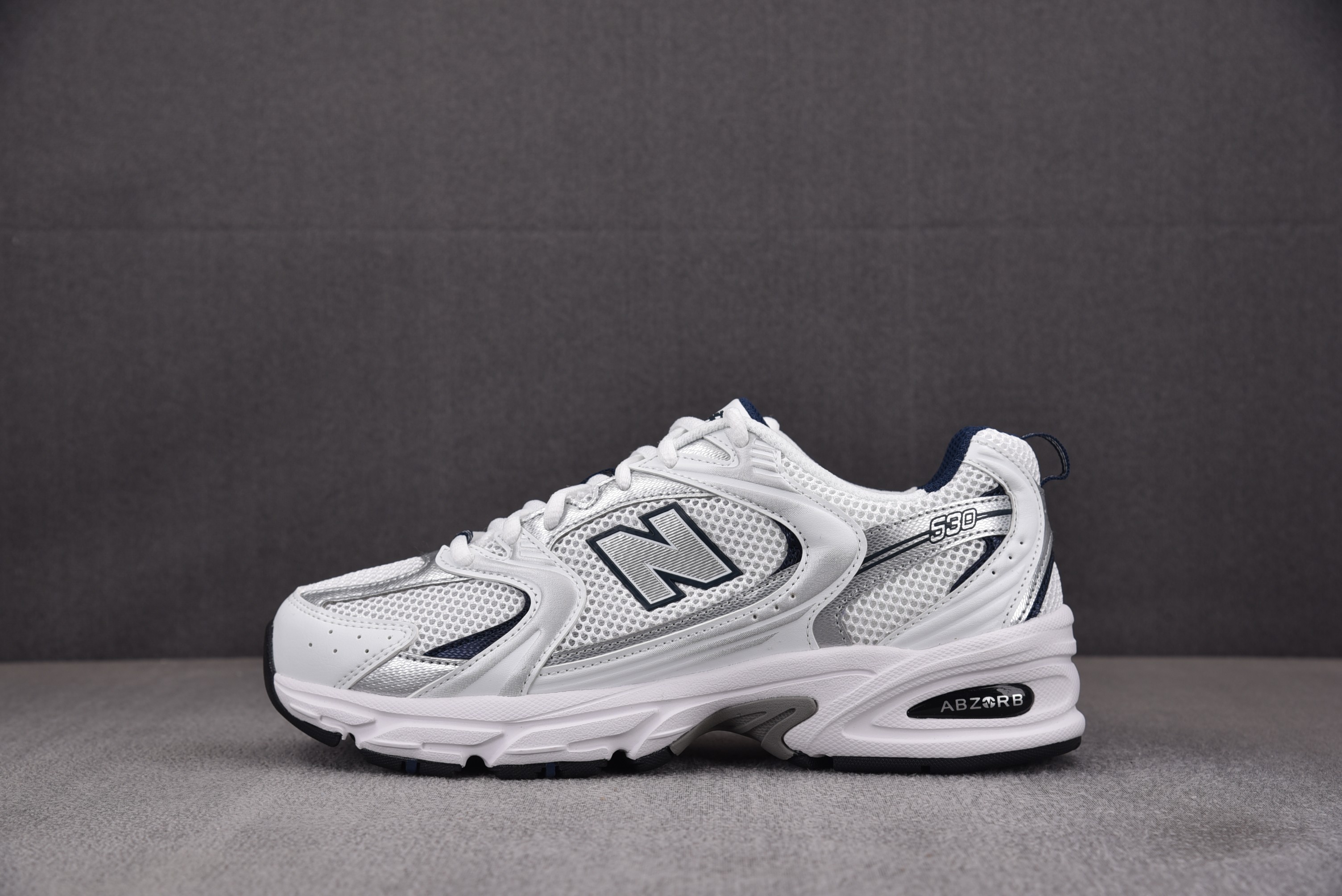 [PB]뉴발란스 New Balance 530 White Silver Navy 화이트 실버 네이비 MR530SG 