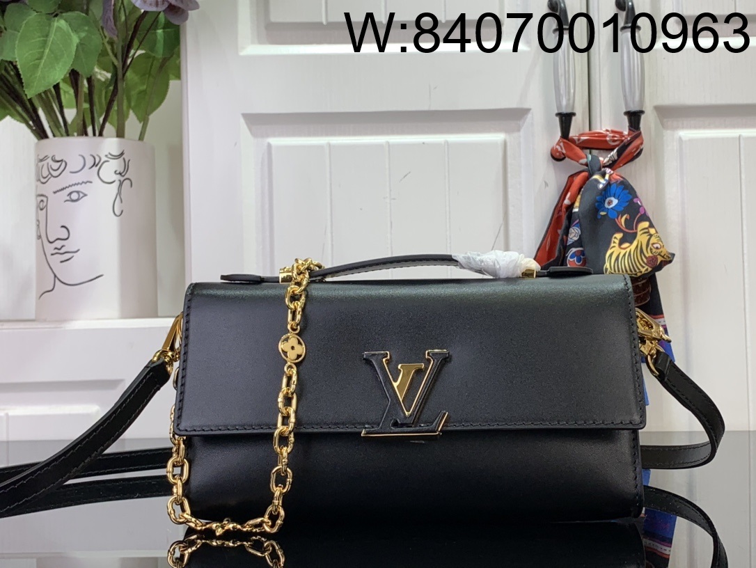 [88factory] 루이비통 월릿 온 체인 카퓌신 12*4*23cm M12143 블랙 LOUIS VUITTON