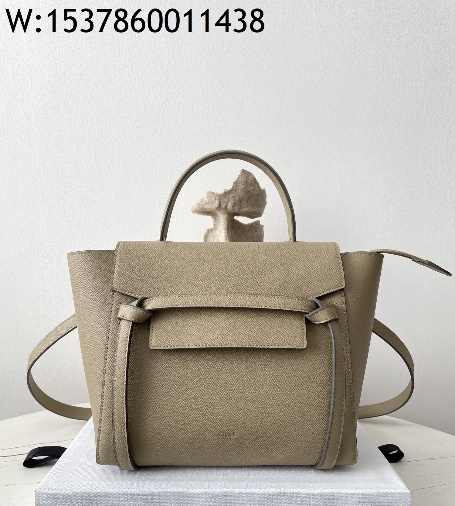 black frame 공장 셀린느 그레인드 카프스킨 마이크로 벨트백 베이지 24*20*13cm 189153 