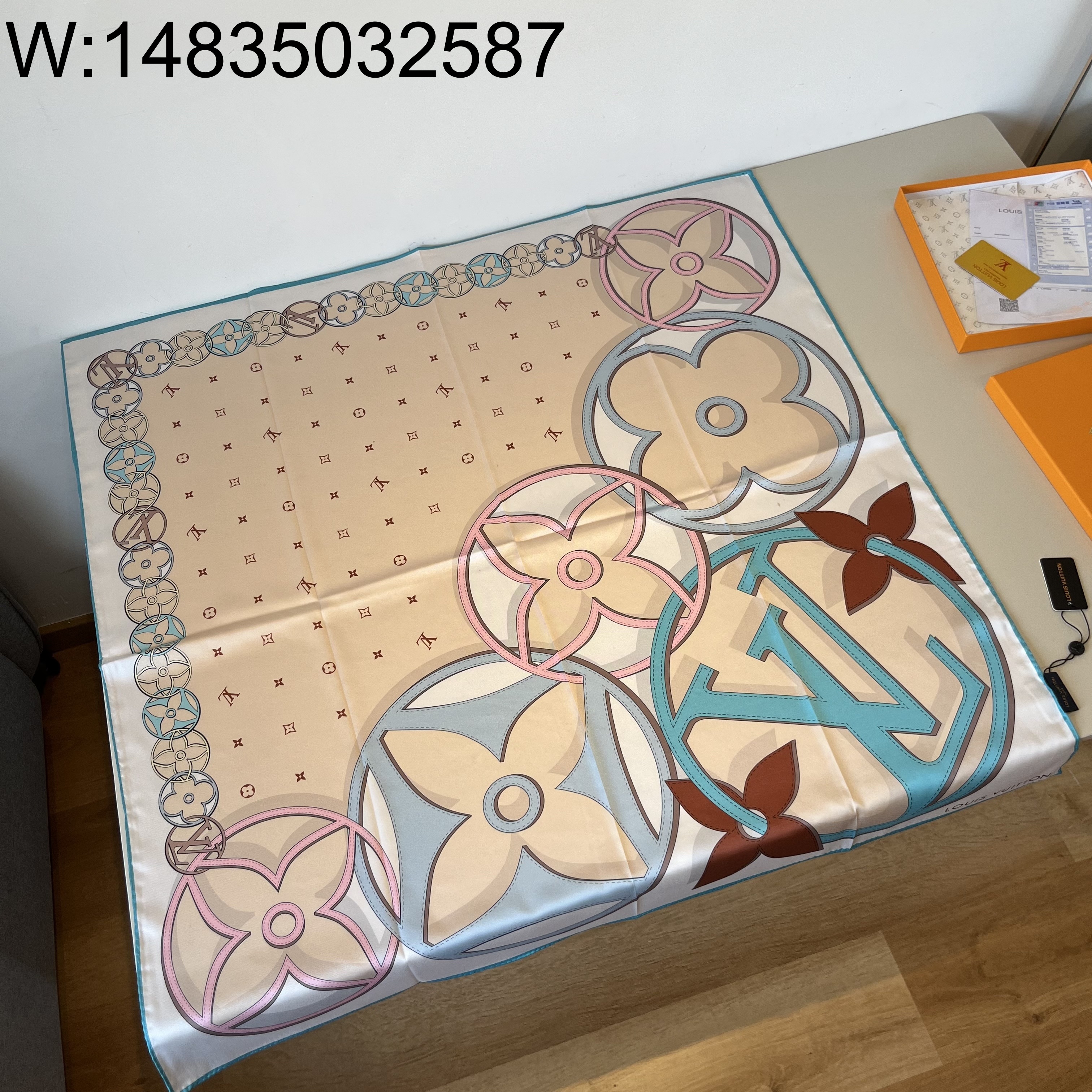 AGG 루이비통 점보 모노그램 Duality 스퀘어 스카프 베이지 90*90cm