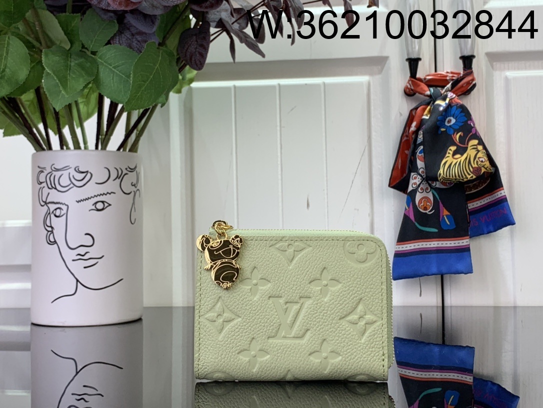 [88factory] 루이비통 LV x TM 버티컬 노아 컴팩트 M13801 11*8.5*1.5cm 라이트 그린
