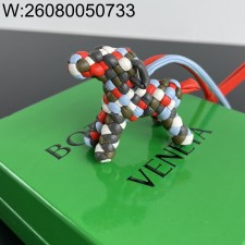 징 팩토리 보테가베네타 도그 참 인트레치오 멀티 컬러 나파 807068 8.2*7.2*3cm 줄 17cm