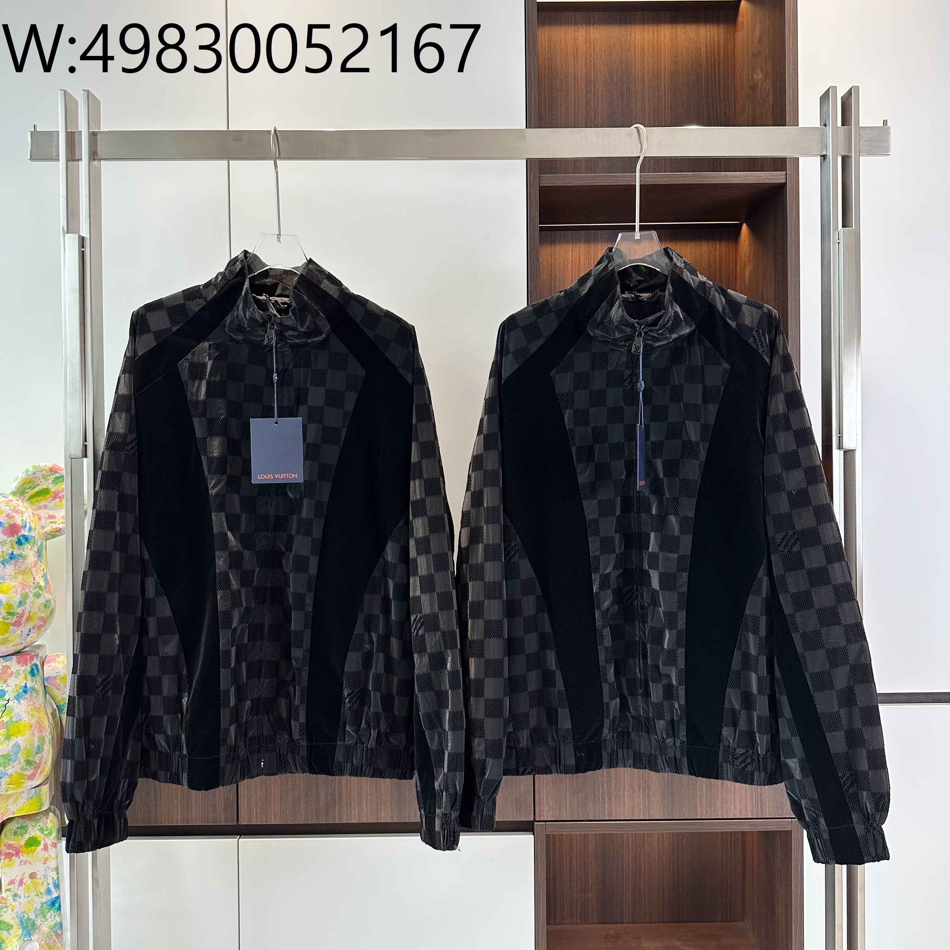 V공장 루이비통 25SS 플록 다미에 이음 트레이닝 블랙