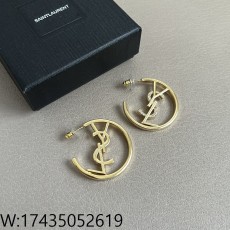 AGG 생로랑 큐빅 로고 귀걸이 ...