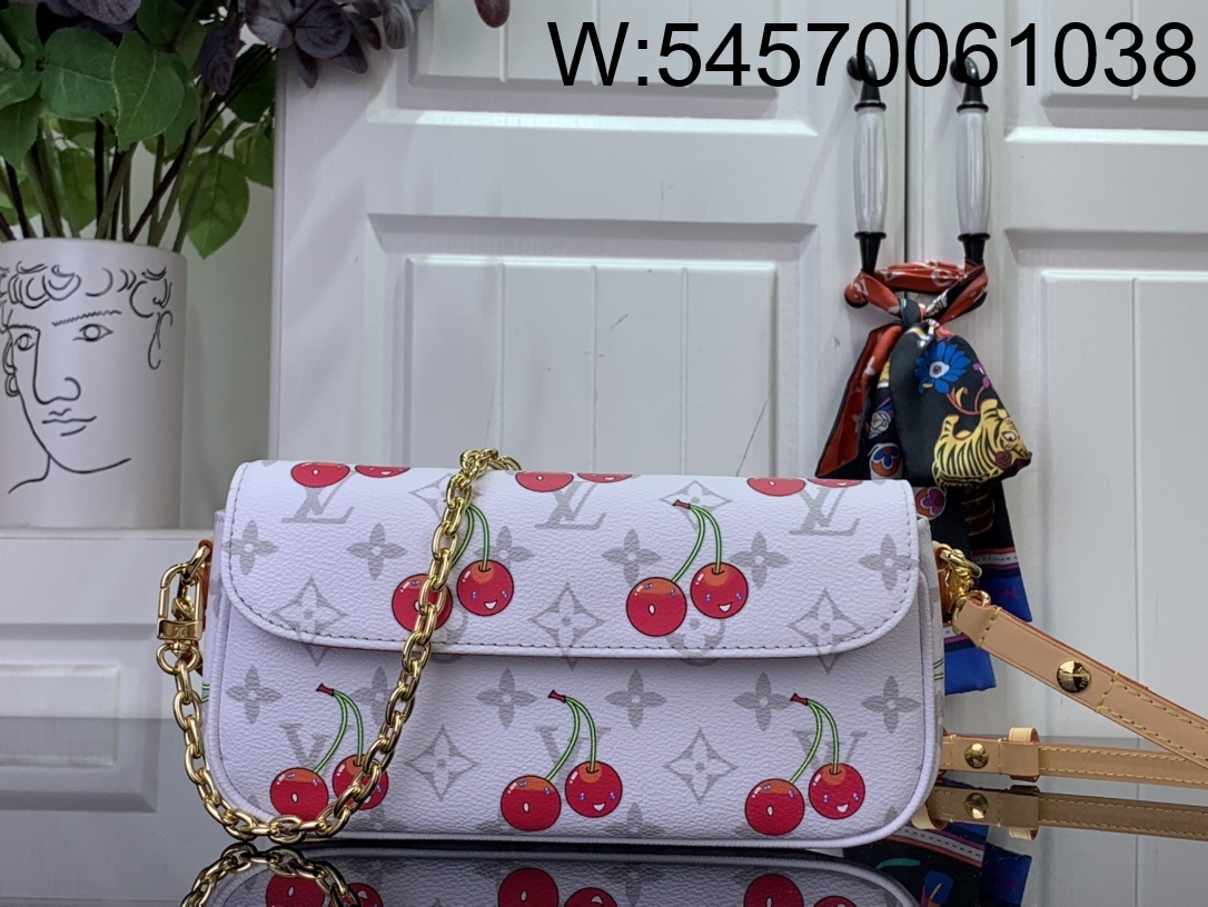 [88factory] 루이비통 LV x TM 월렛 온 체인 아이비 M14239 12*4.3*23.5cm