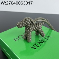징 팩토리 보테가베네타 도그 참 다크 그린 807068 8.2*7.2*3cm 줄 17cm
