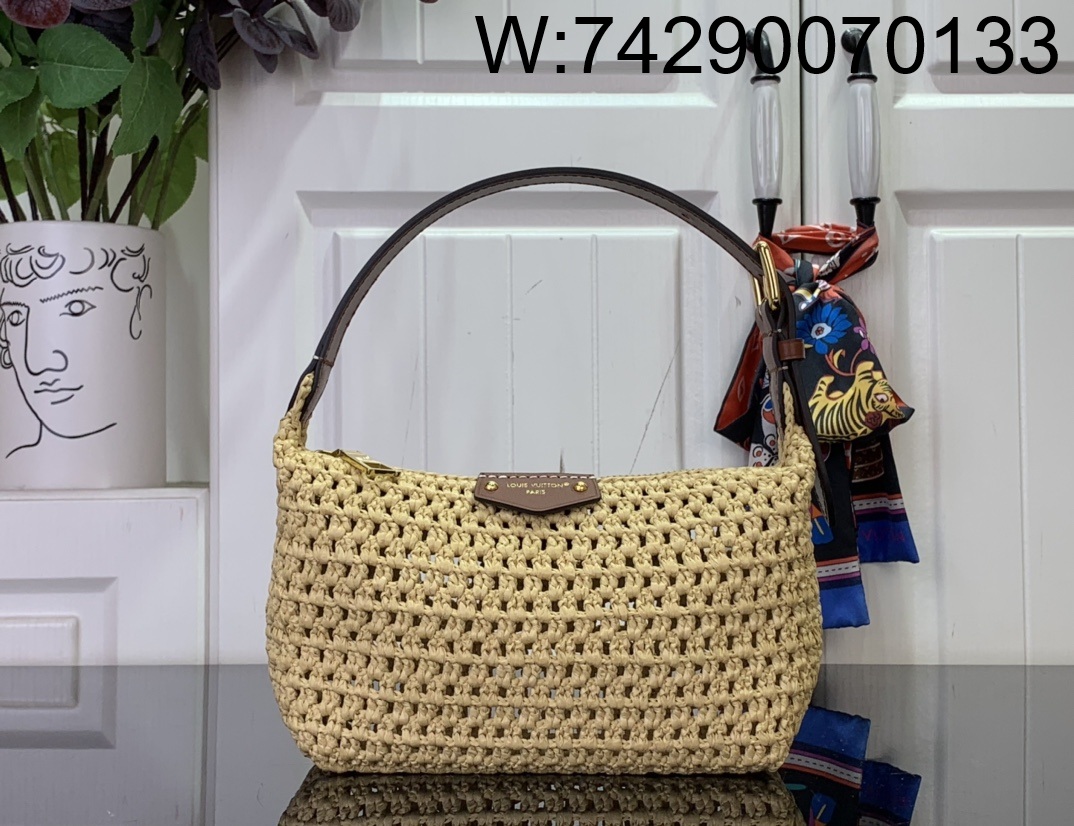 [88factory] 루이비통 힐스 포쉐트 M14304 18.5*11*6.5cm